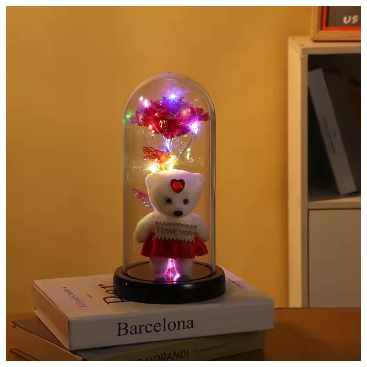 Vista 2 de Osito y Rosa en Cúpula de Cristal