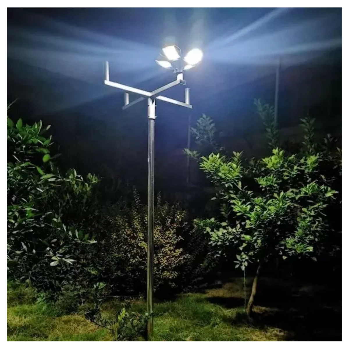 Foco Solar Tipo Poste Cuádruple