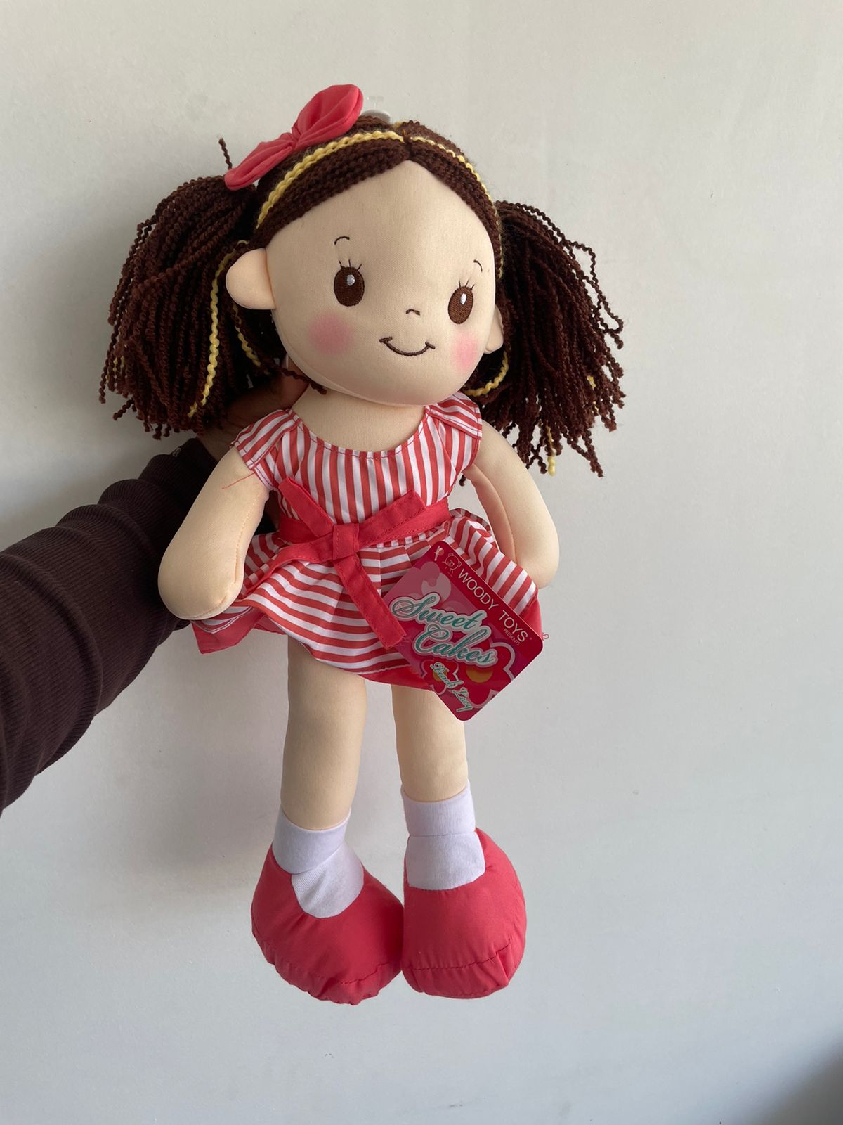 Peluche muñeca de trapo musical 41cm