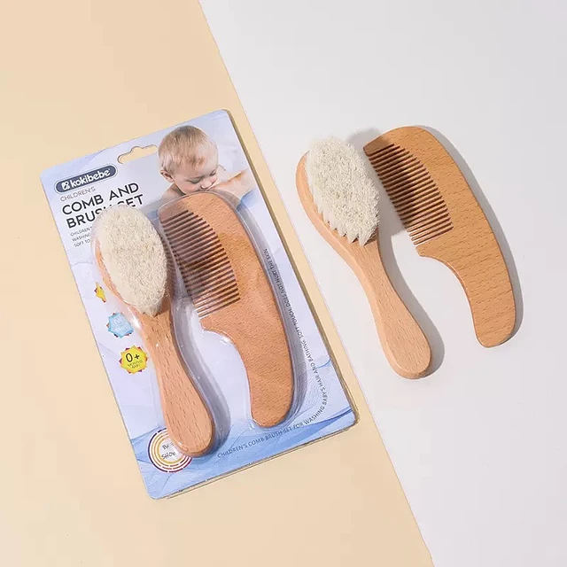 Set Cepillo y Peineta Madera