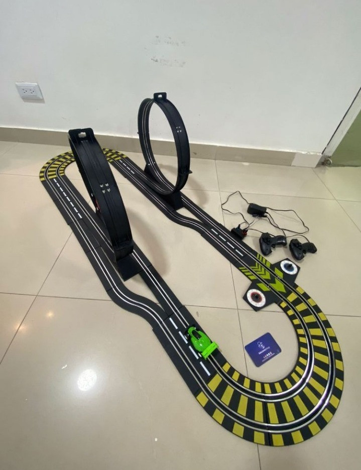 Miniatura 2 de Pista De Carros Electrica Giratoria Incl