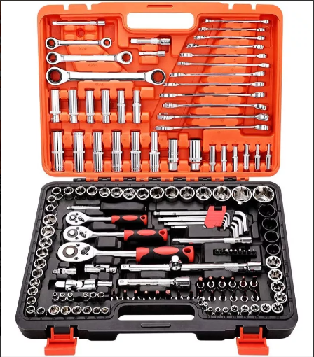 JUEGO DE HERRAMIENTA 151 PZ