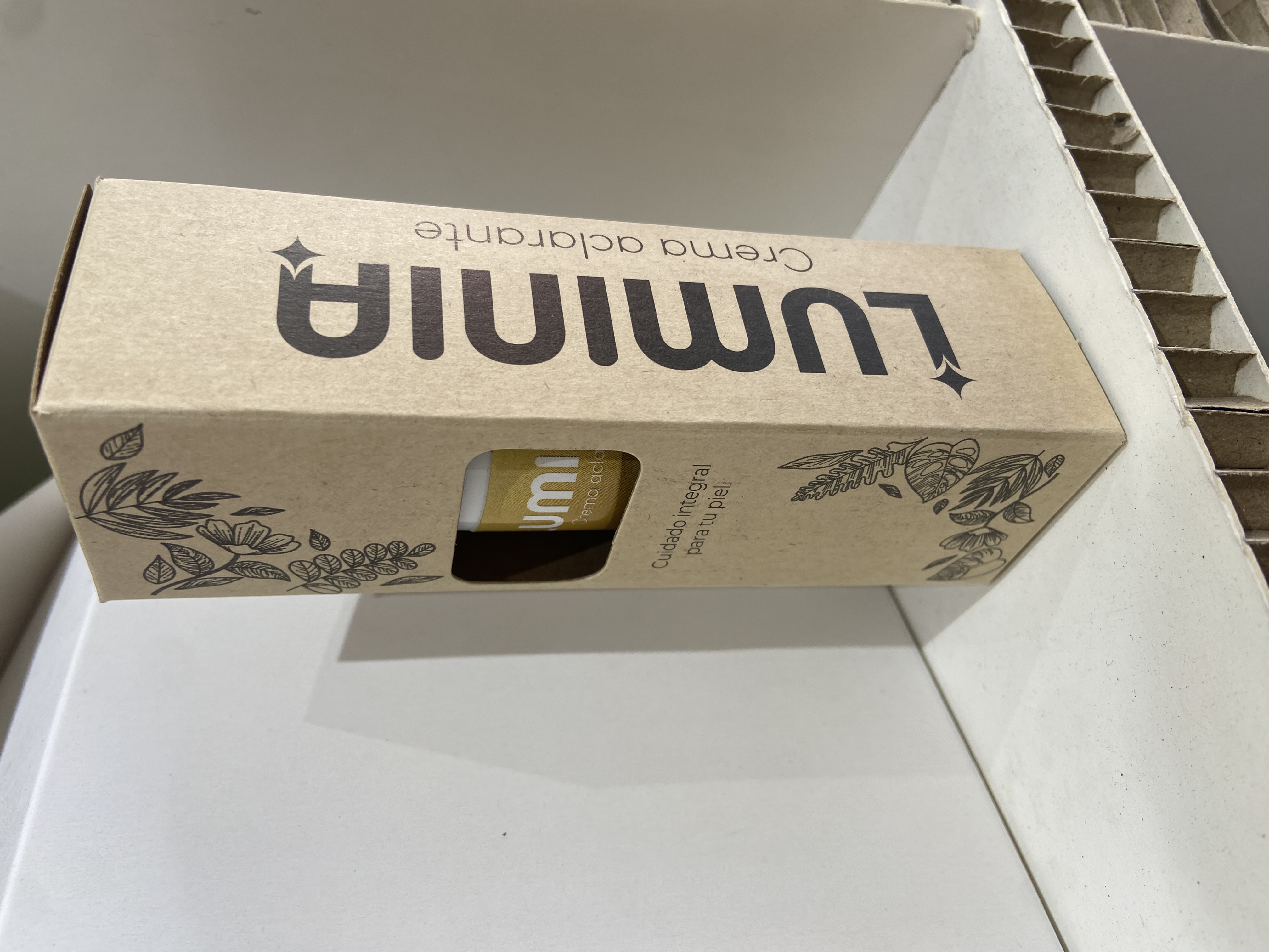 Miniatura 2 de Luminia Crema Aclarante