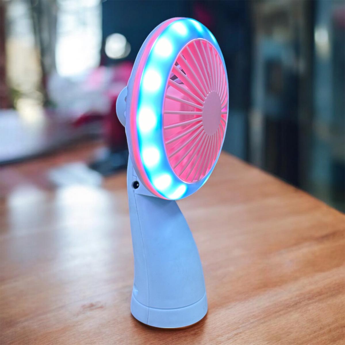 Mini Ventilador con Luz Led HQ66-09