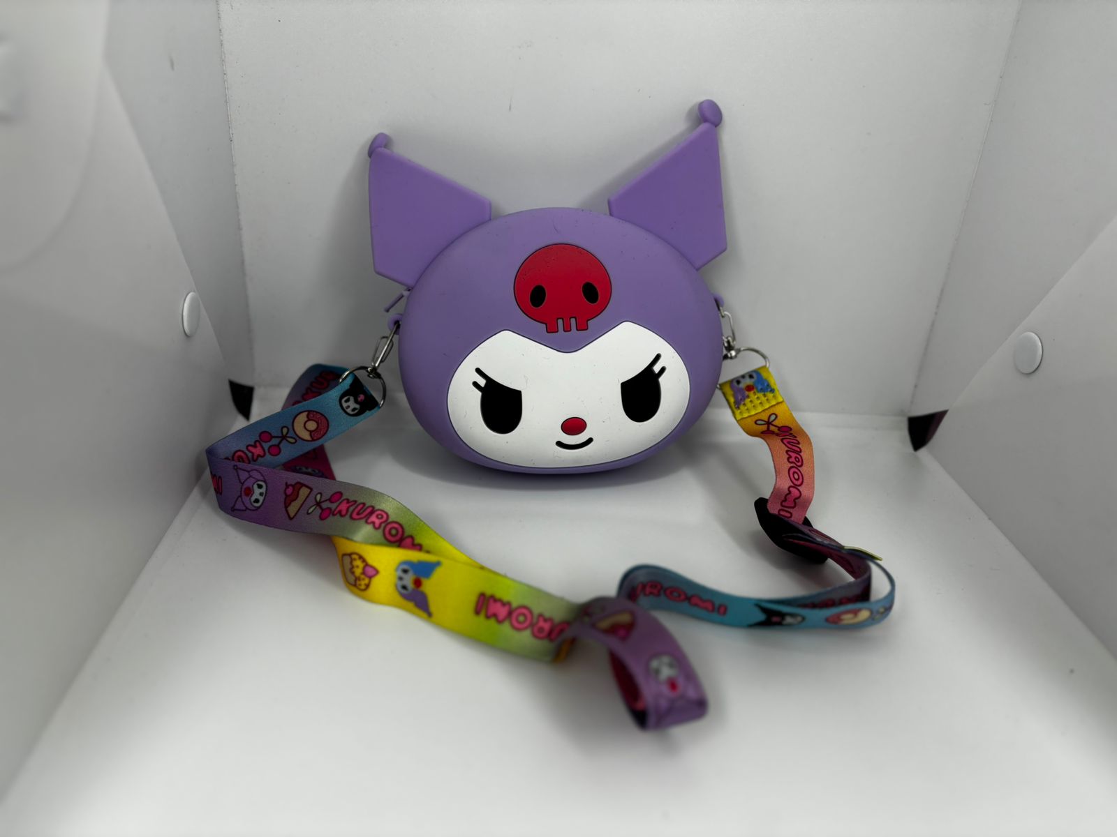 BOLSO CON DISEÑO DE KUROMI PEQUEÑO