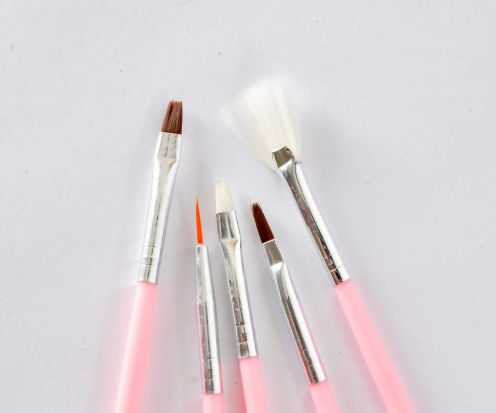 SET X 5 PINCELES DECORACION UNAS