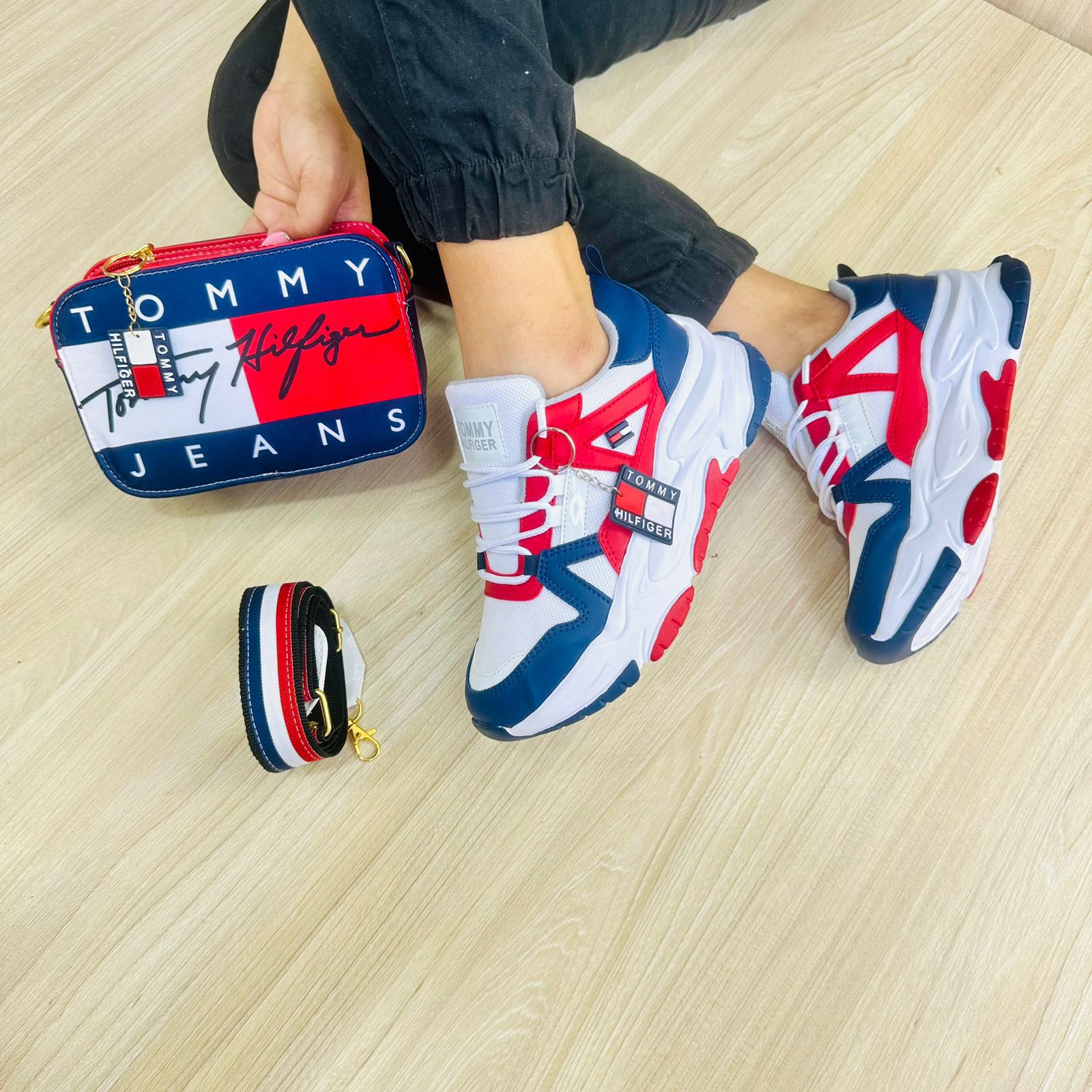 COMBO TOMMY