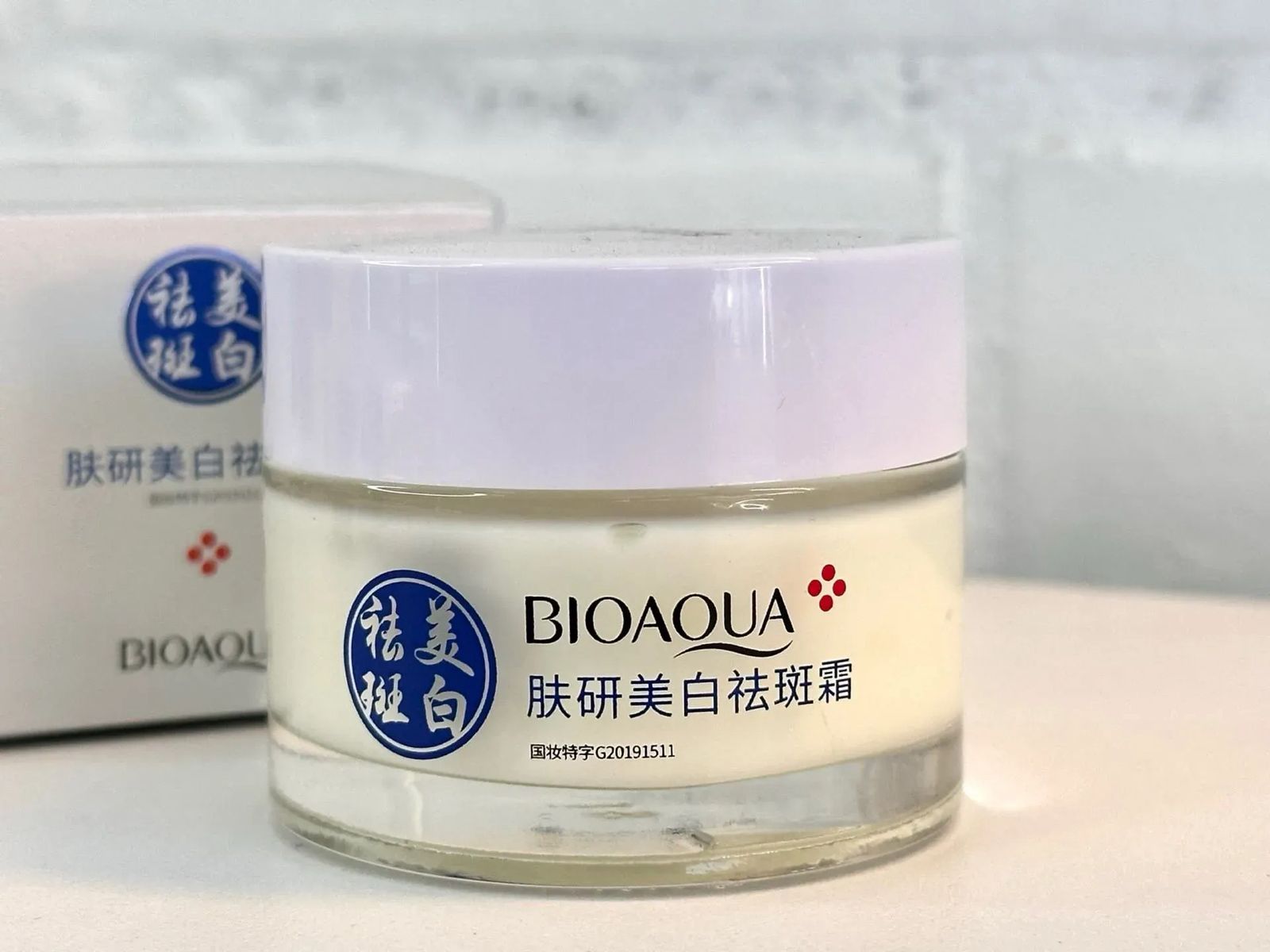 CREMA ANTIMANCHAS BLANQUEADORA BIOAQUA