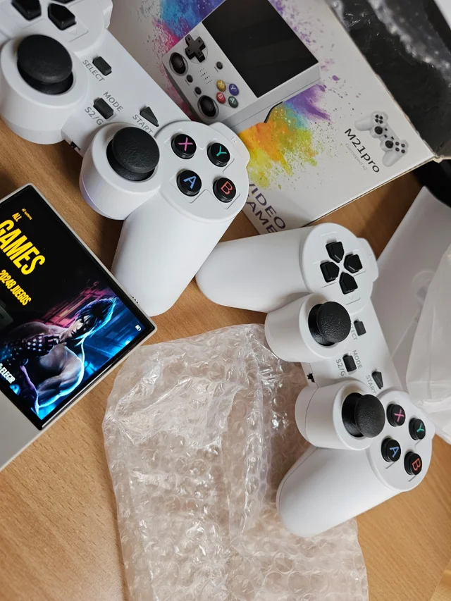 Miniatura 3 de Consola M21Pro + 20mil Juegos
