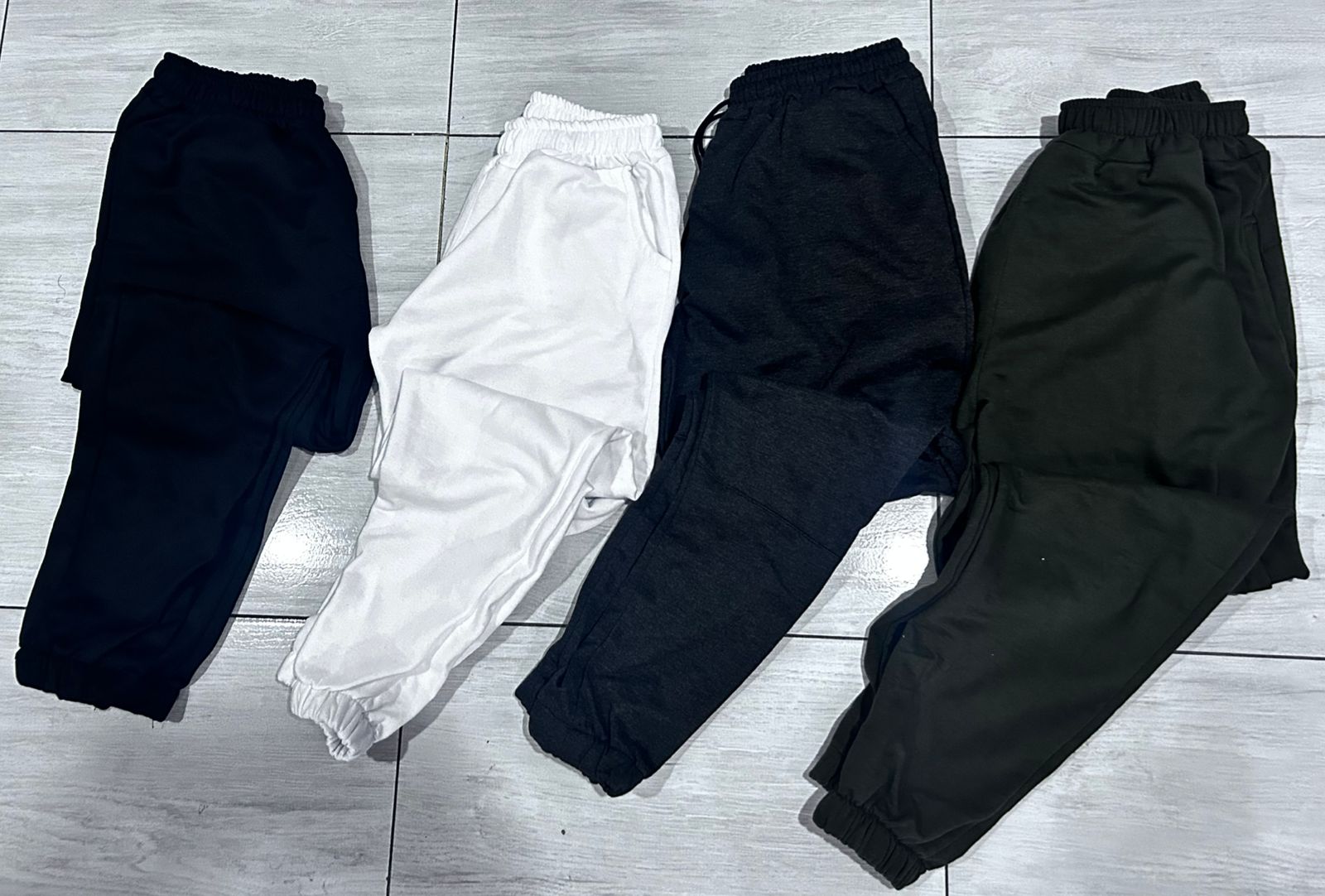 Joggers en Algodón Perchado