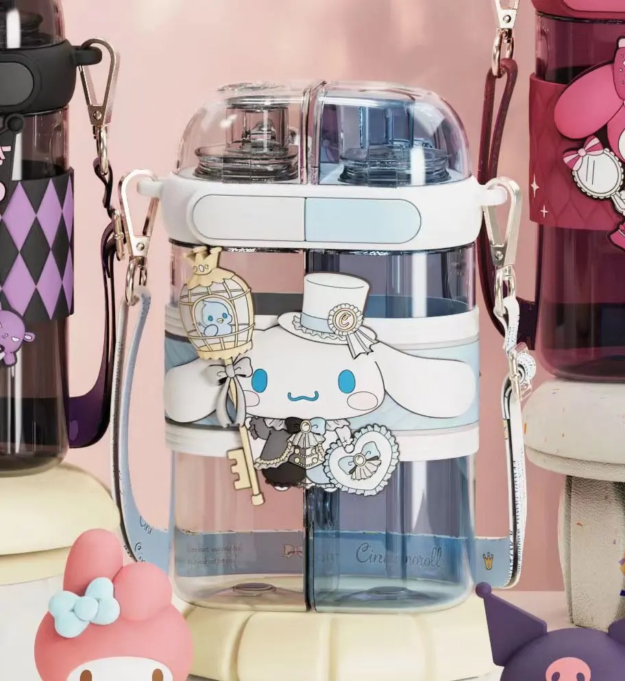 Botella sanrio curomi