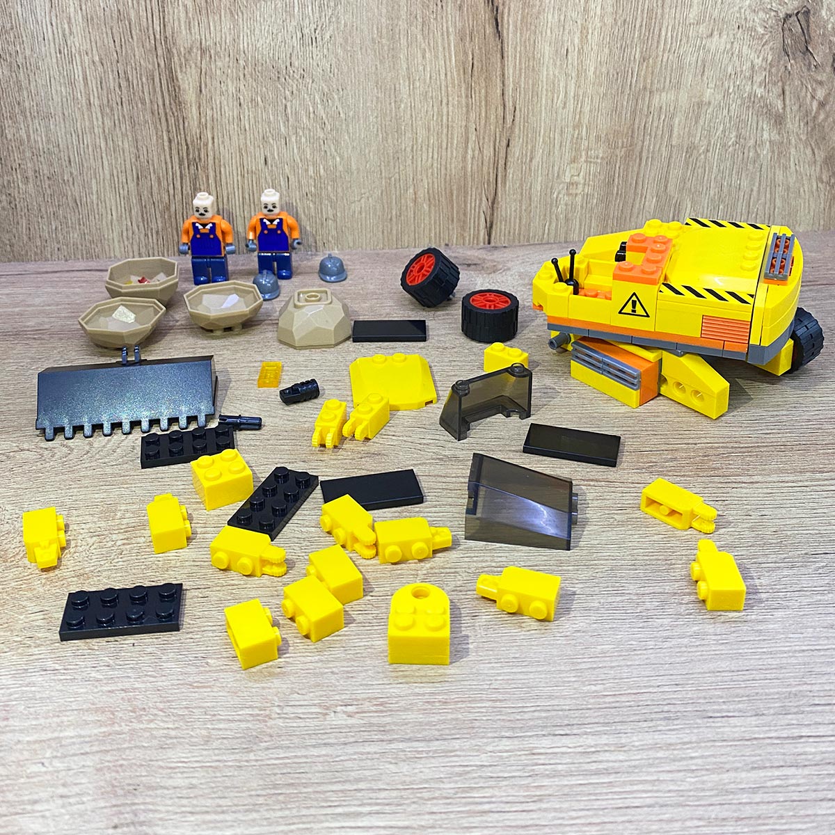 Excavadora Armable 167 Piezas MG22502