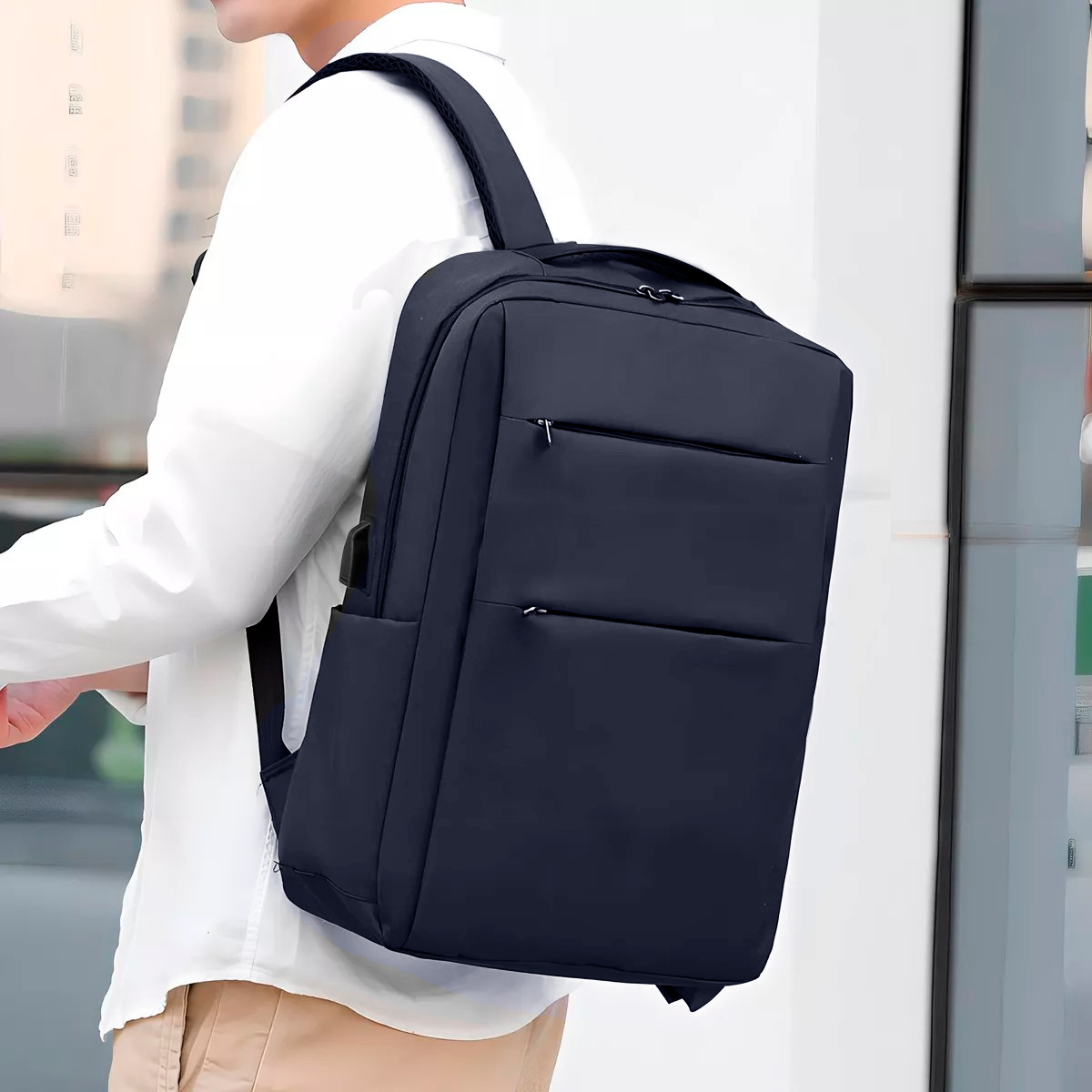 Morral Viajero antirrobo USB MANA-0058