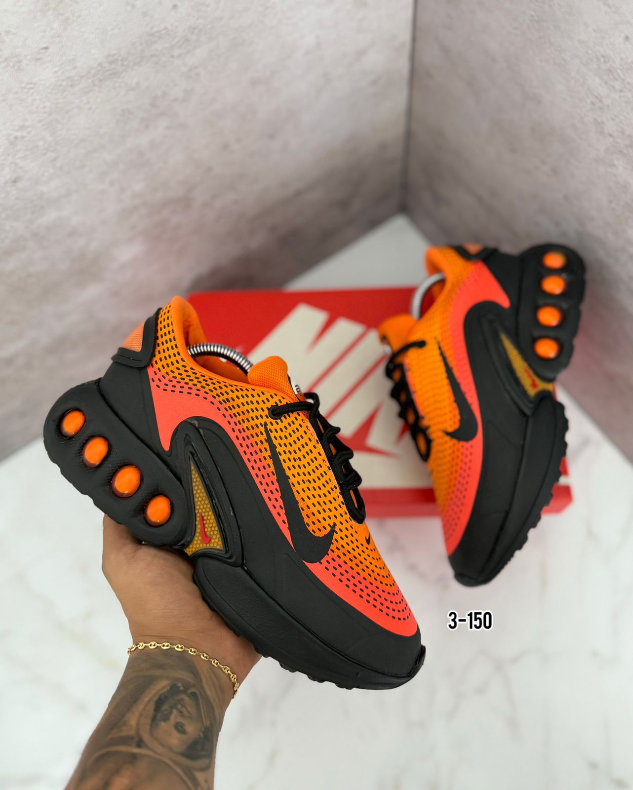 Tenis Nike Air DN Caballero - Color: Negro Blanco, Tallas: 41