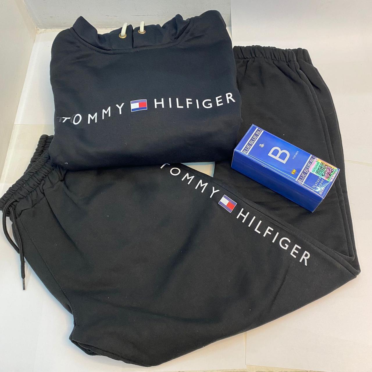 CONJUNTO TOMMY + PERFUME