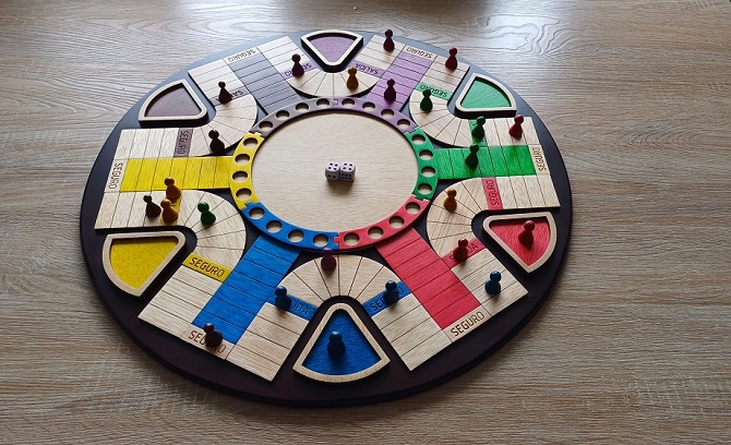 Miniatura 7 de PARQUES EN MADERA DE 6 PUESTOS