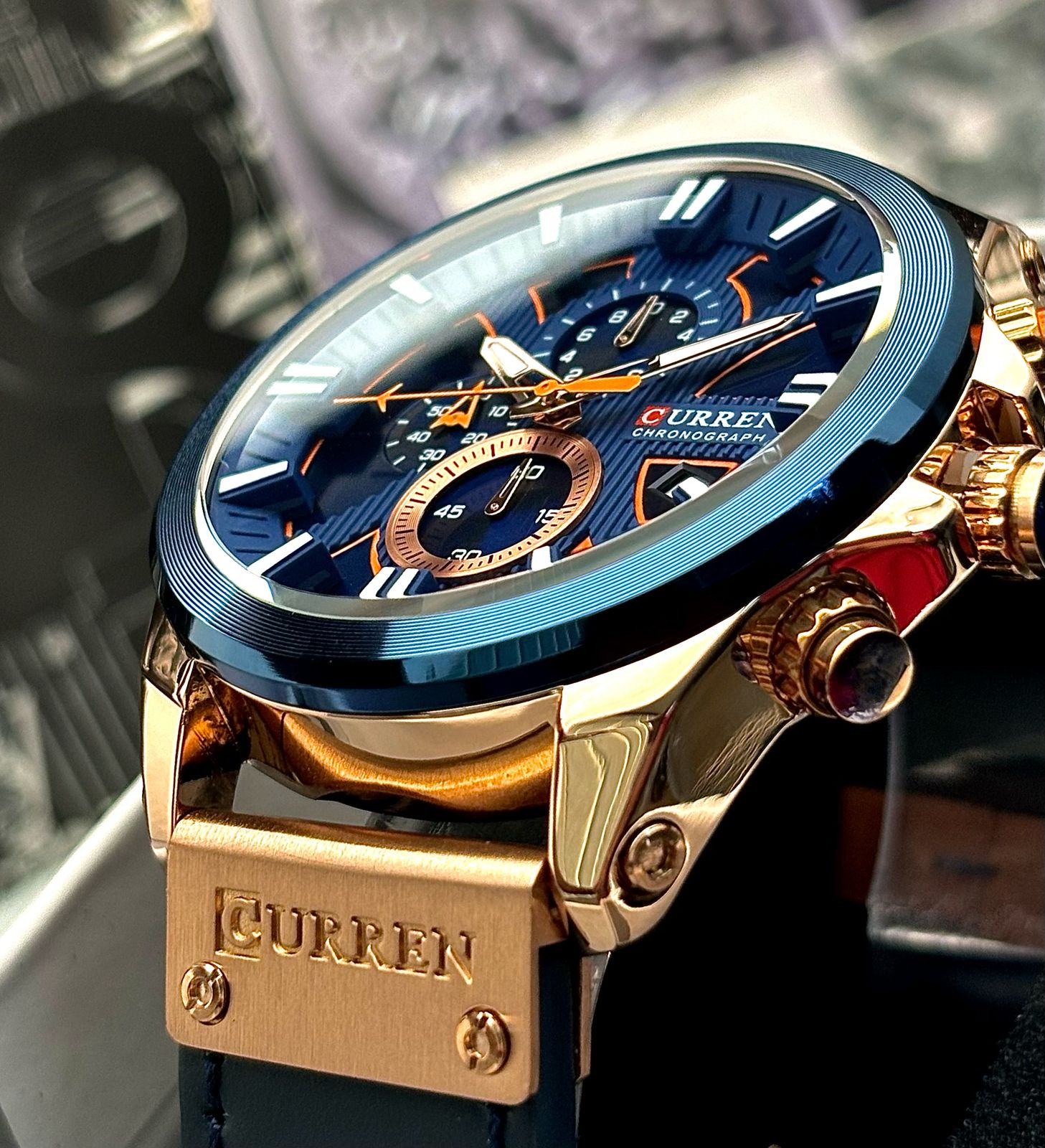 Reloj Para Hombre Curren 8346 Con Cronografo Correa Cuero
