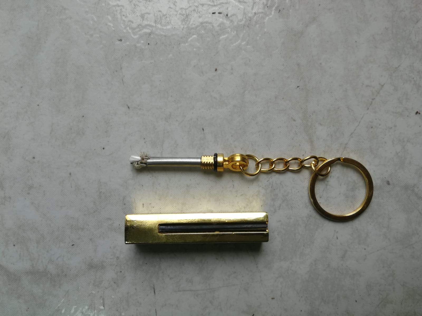 Miniatura 7 de Llavero Encendedor Recargable Oro