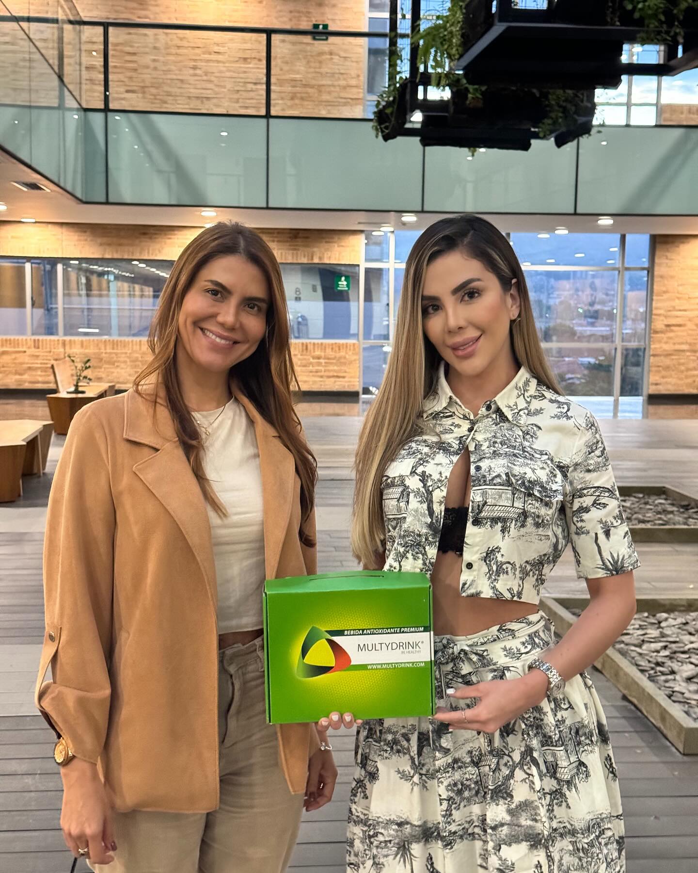 Miniatura 3 de KIT 4X6 PROMO MULTYDRINK