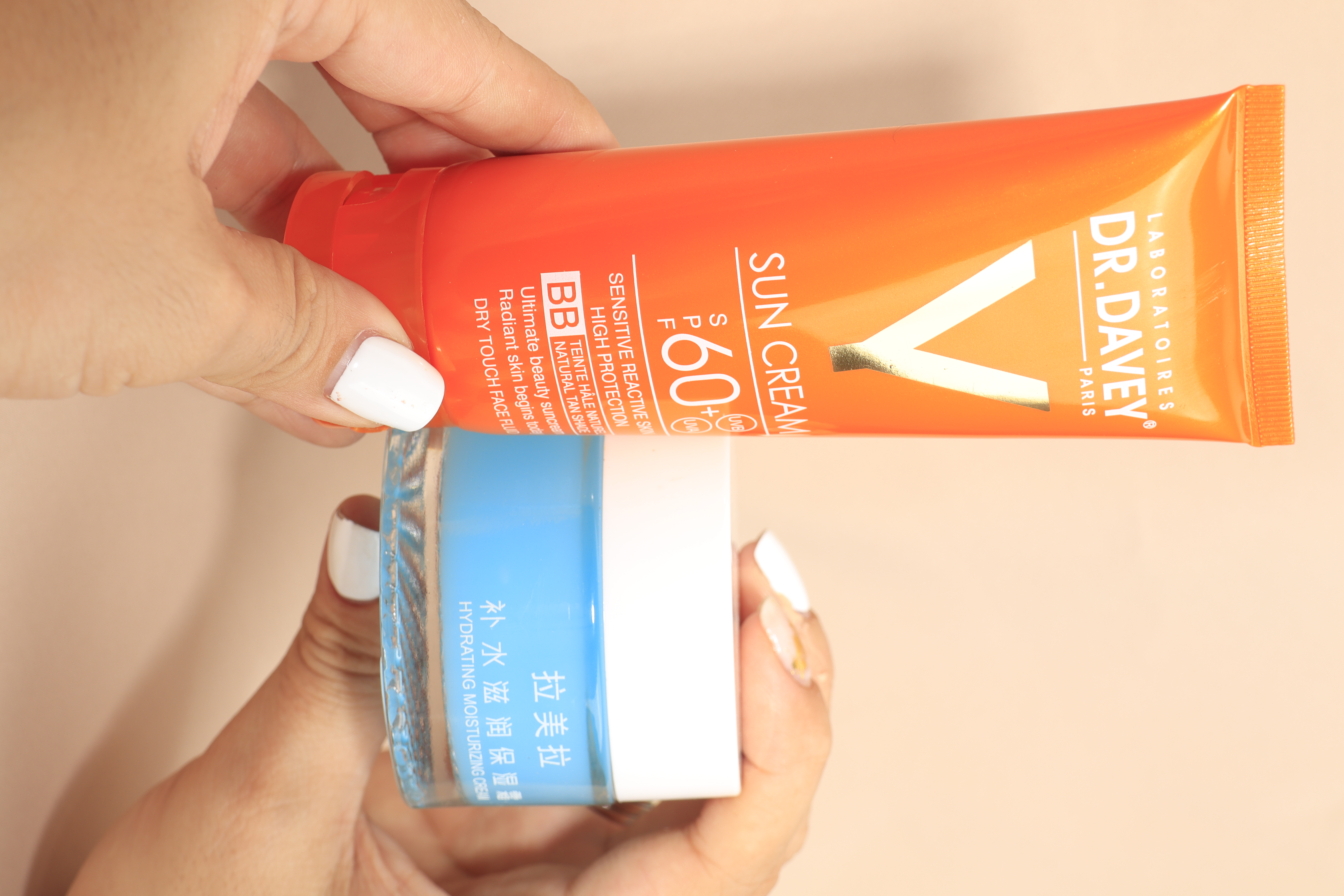 2 PROTECT BB CREAM  + 1 CREMA HIDRATANTE
