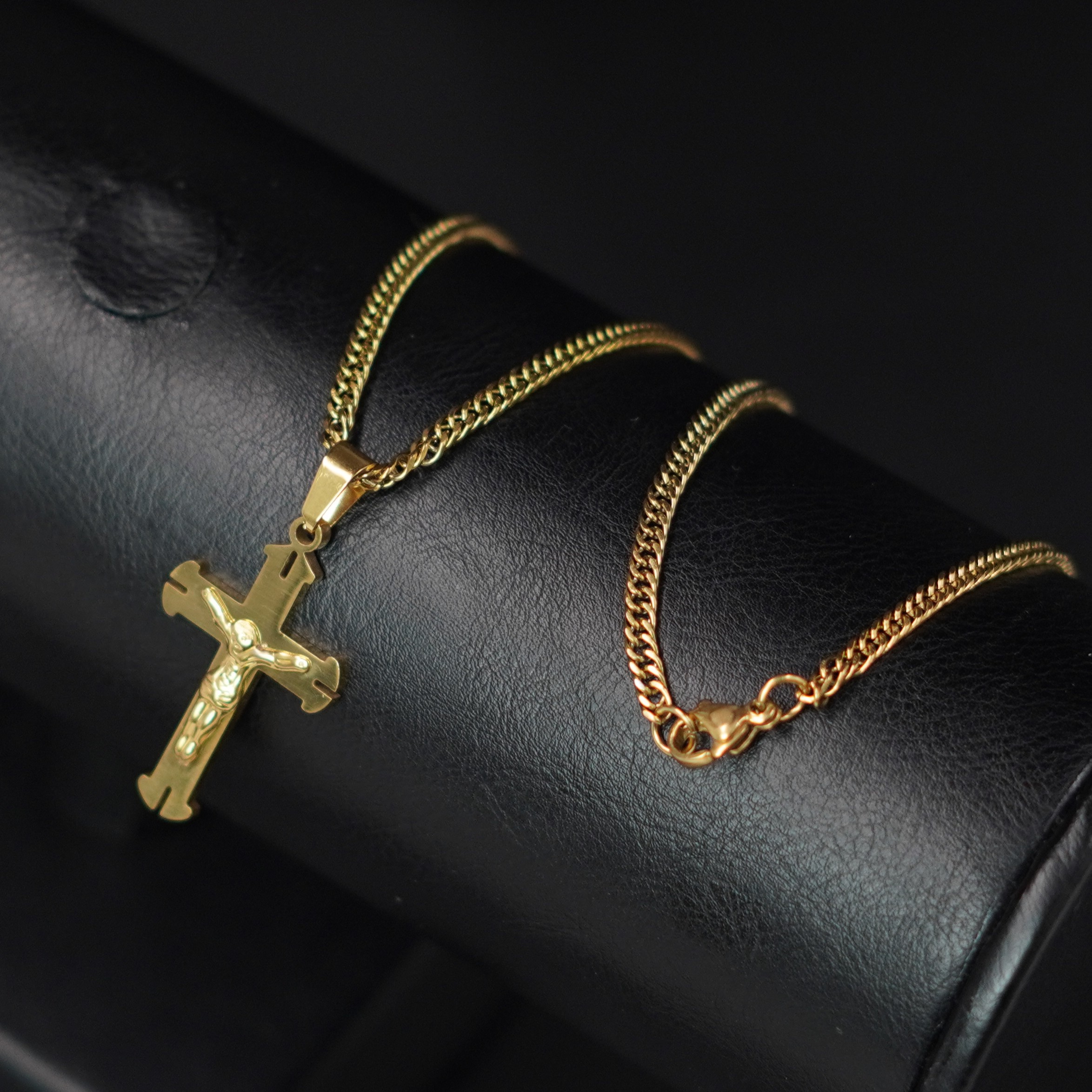 CADENA DOBLE ESLABON CON CRISTO