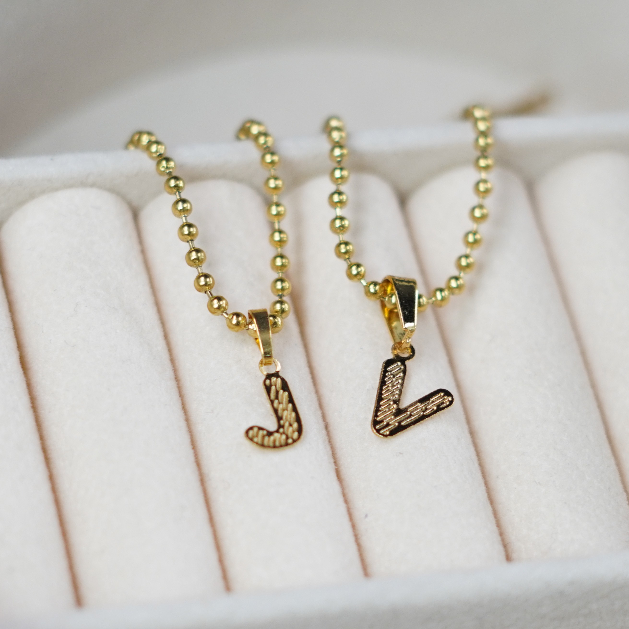 Miniatura 3 de PULSERAS CON LETRAS