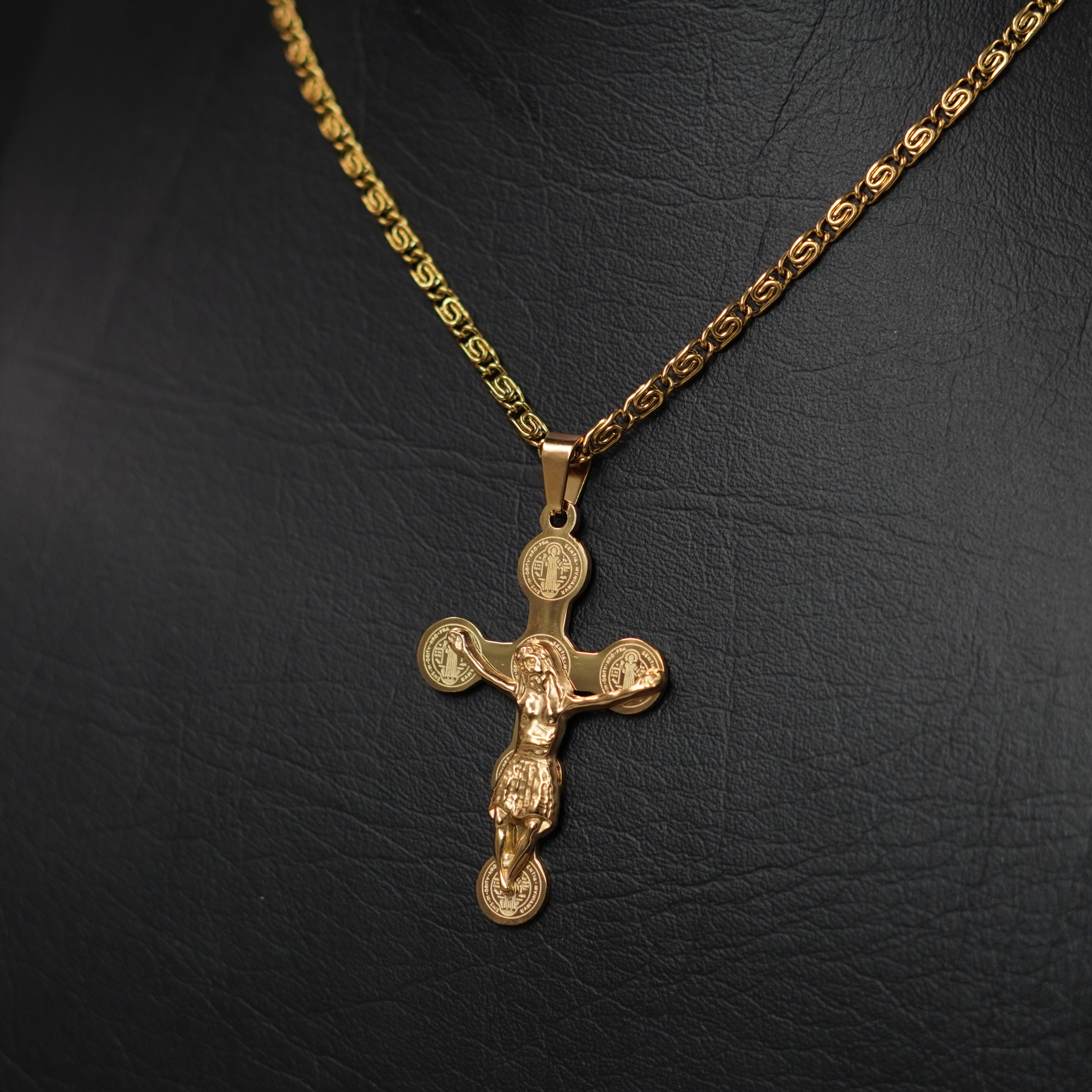 CARACOL CON CRISTO GRANDE