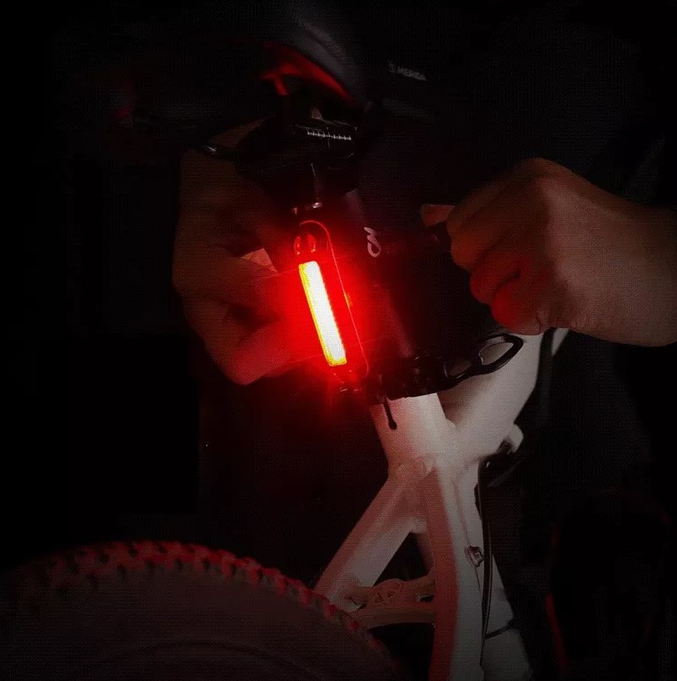 Miniatura 4 de Luz Trasera Recargable.