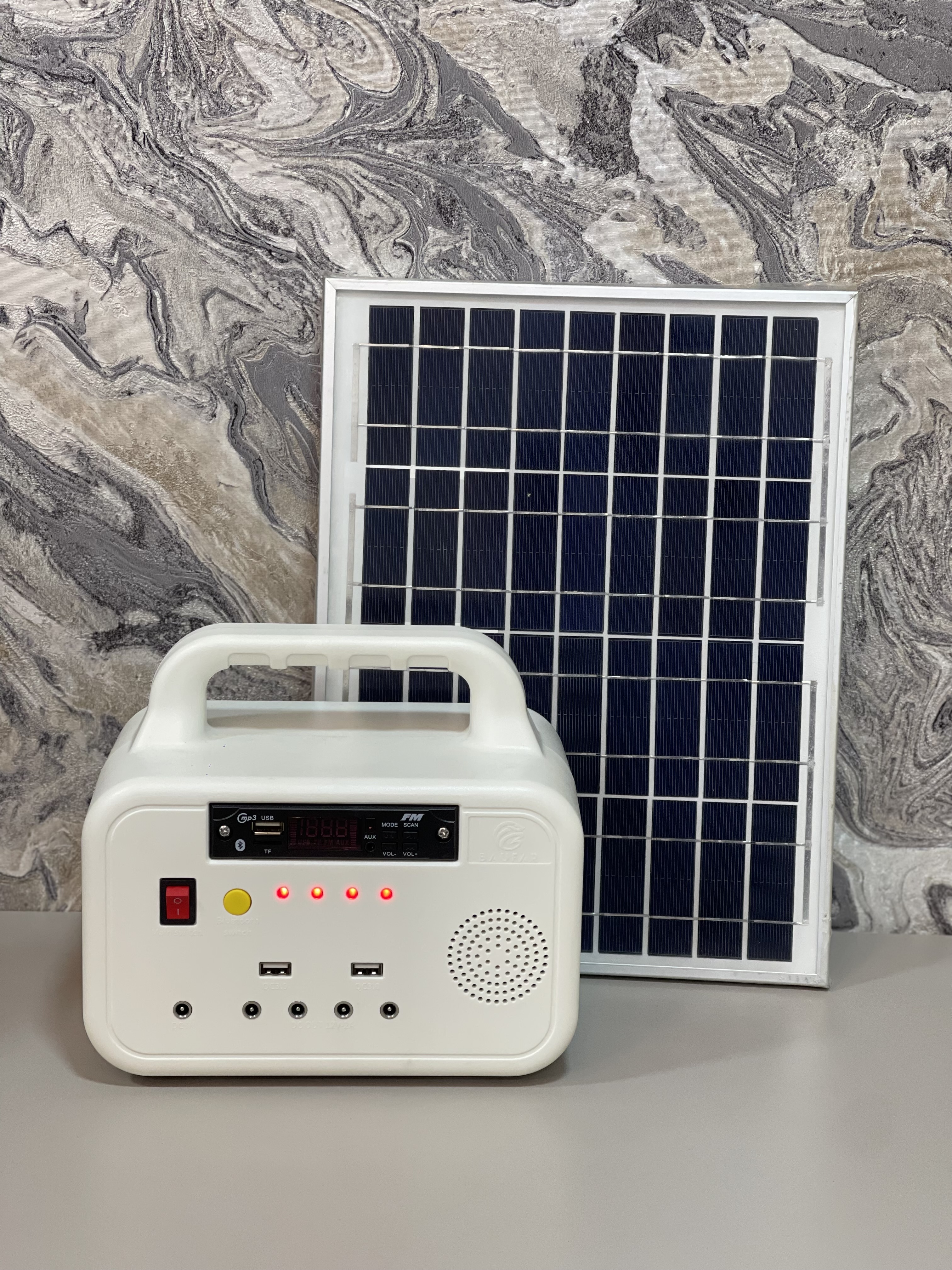 Miniatura 3 de Radio solar