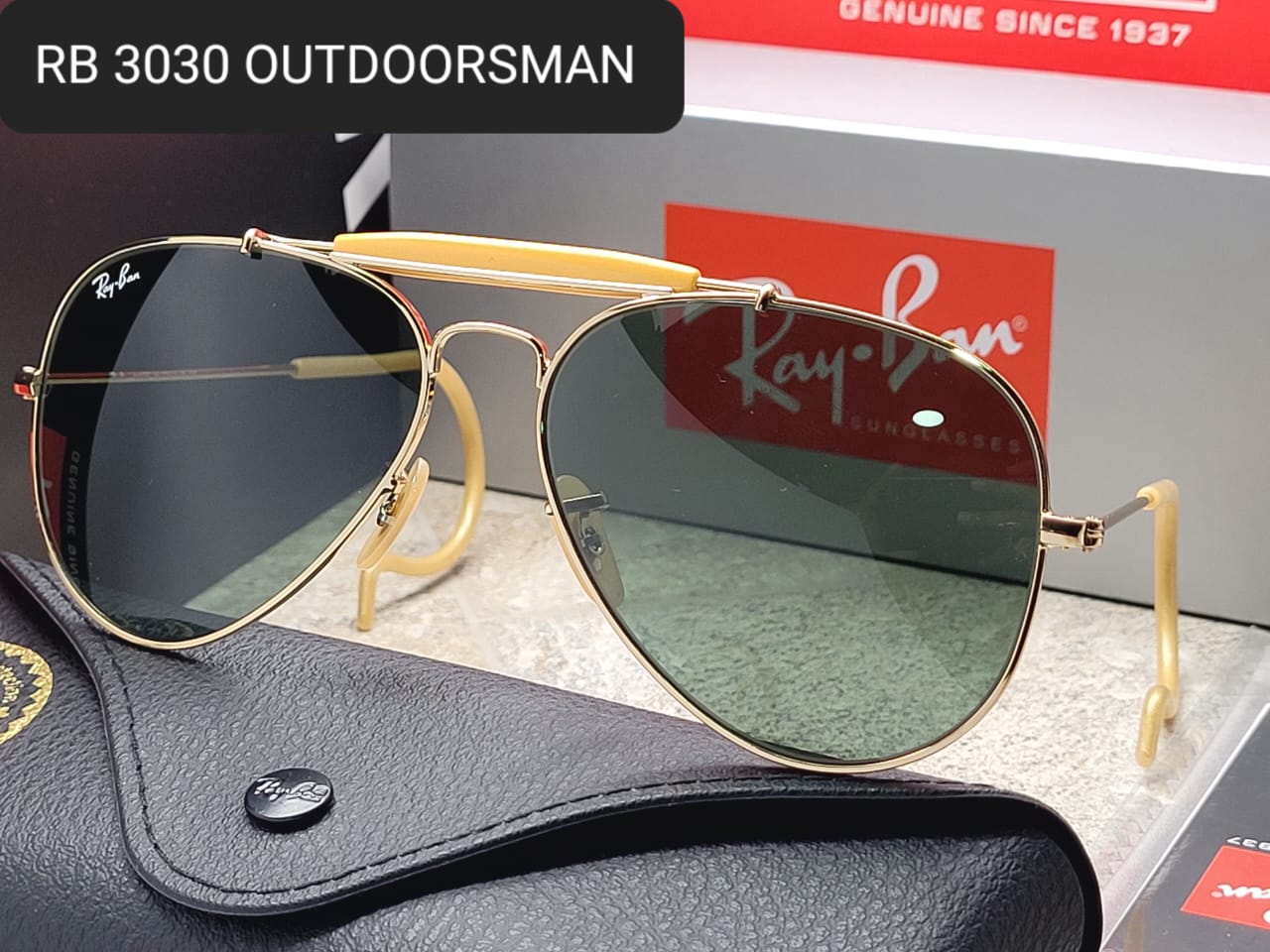 AVIATOR DORADO LENTE NEGRO COLA RATON