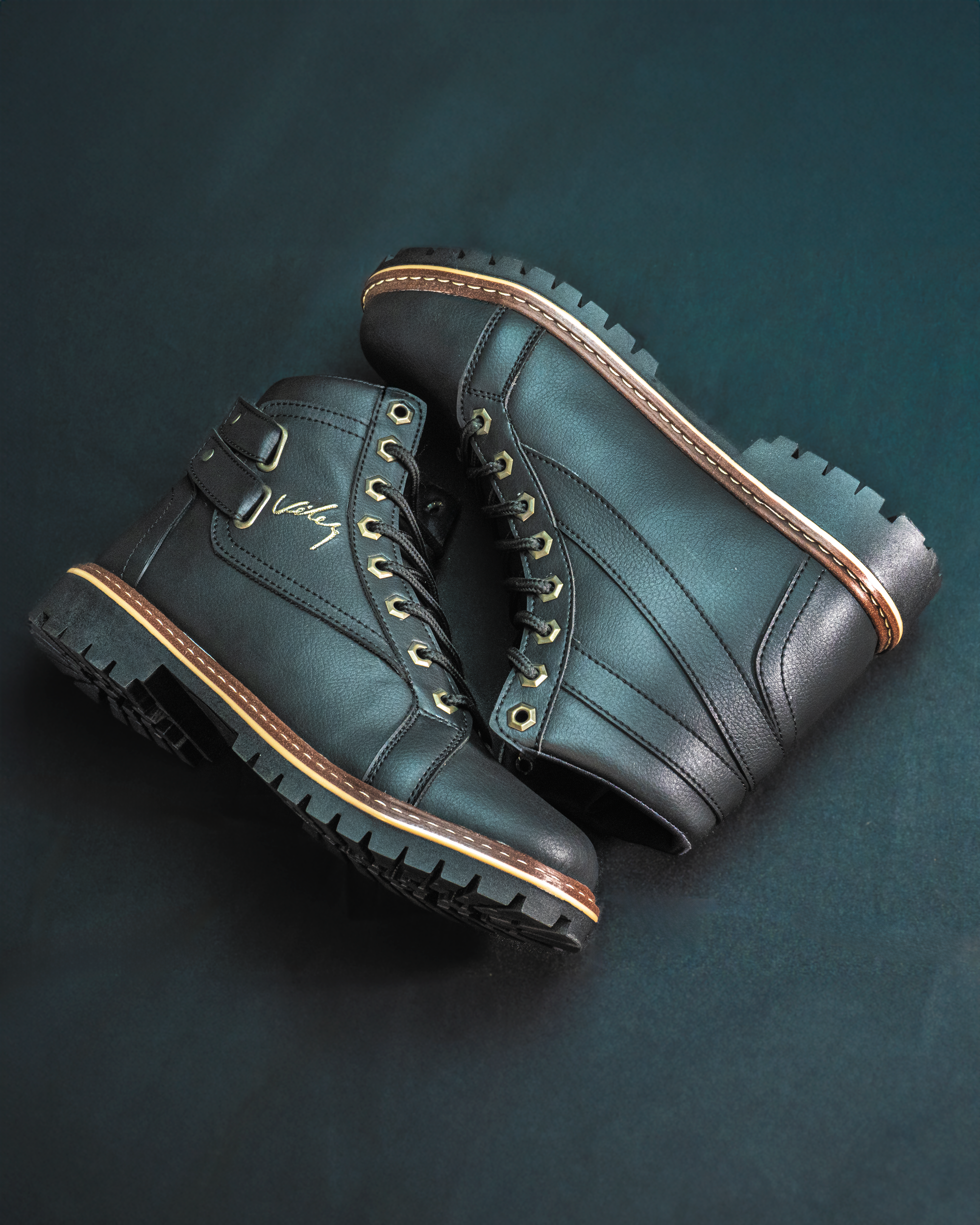BOTA VÉLEZ DOBLE CORREA + CAJA