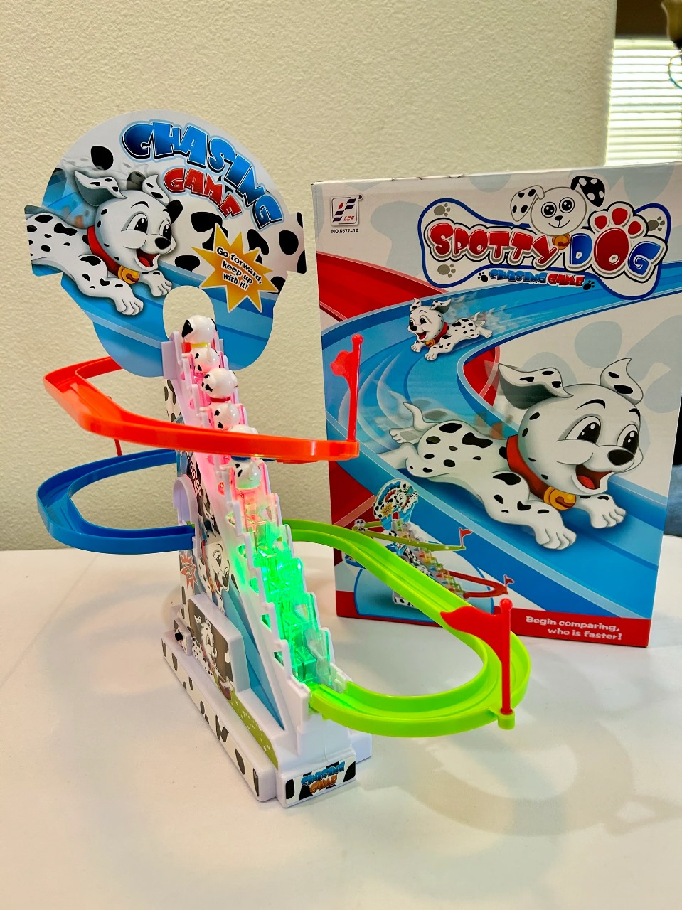 Montaña Rusa De Juego De Dalmata Con Luc