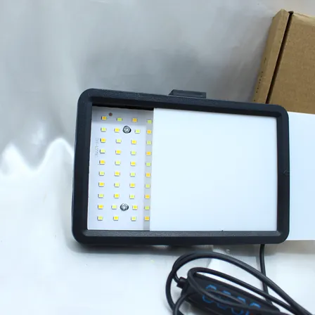 Miniatura 2 de Luz LED Cuadrada de Relleno con Filtros