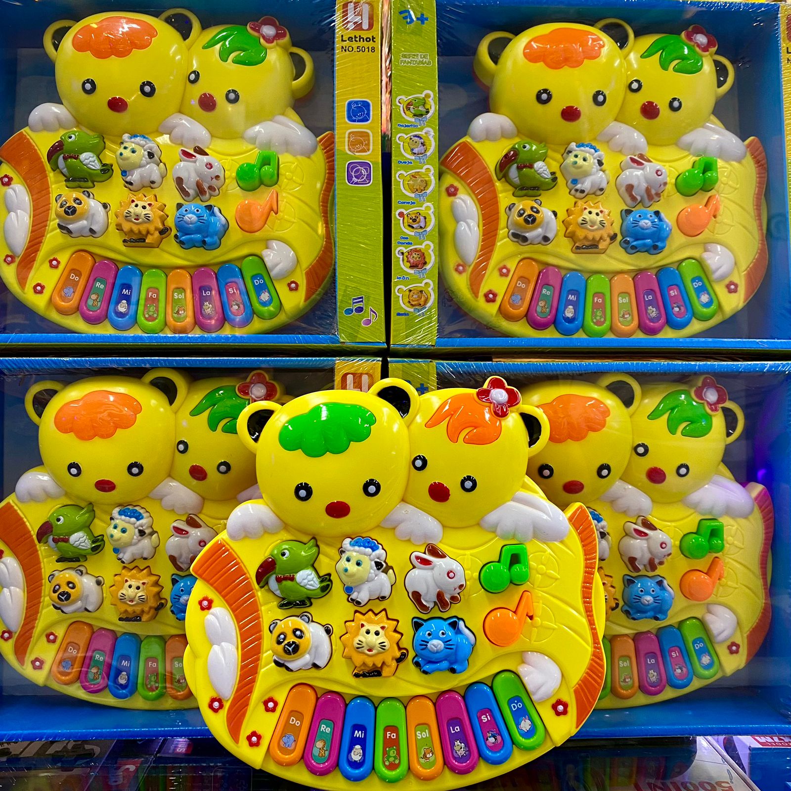 Miniatura 2 de Piano De Dibujos Animados Winnie