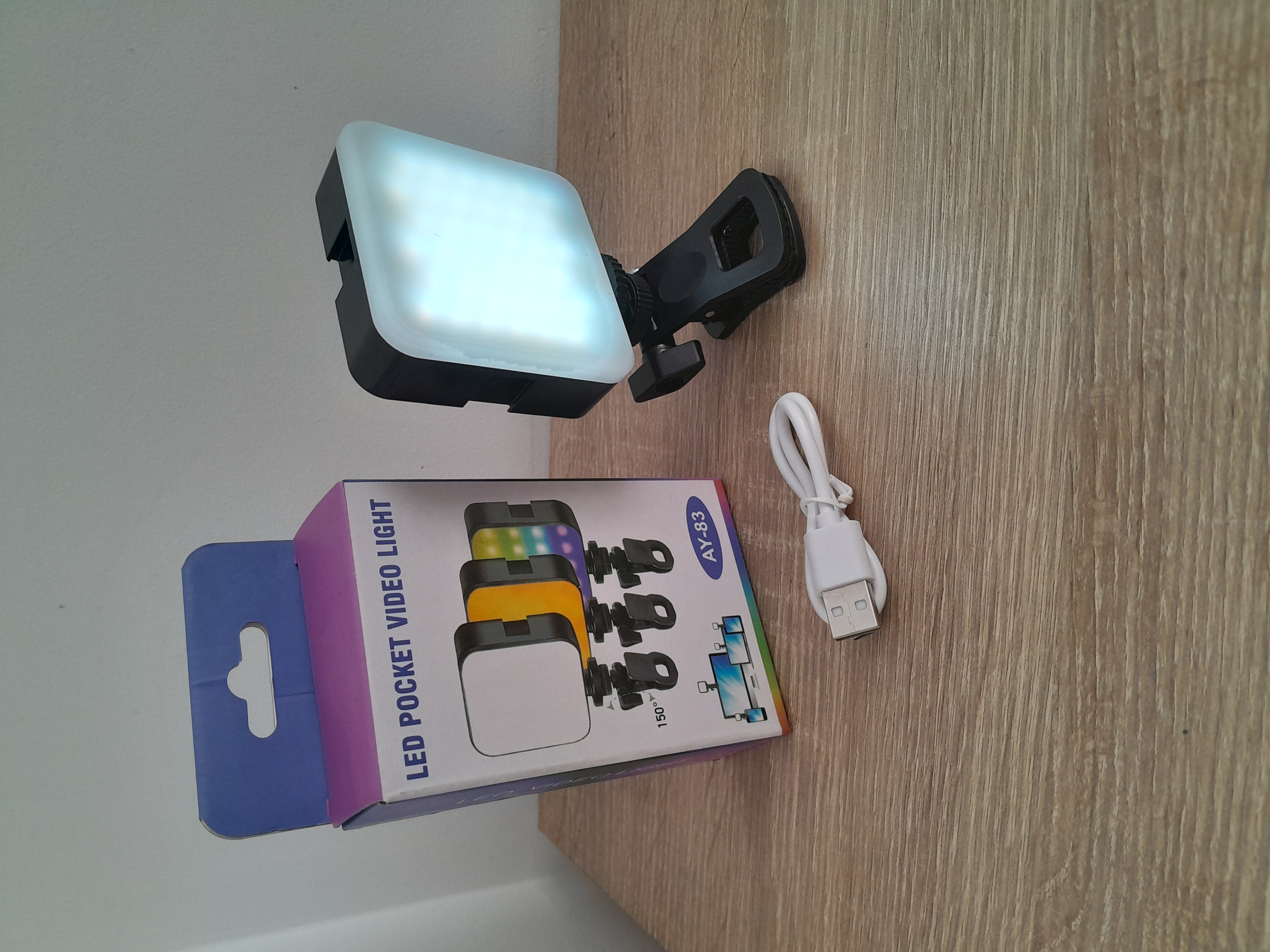 Miniatura 4 de LUZ LED CELULAR Y TRIPODE  RGB AY-83