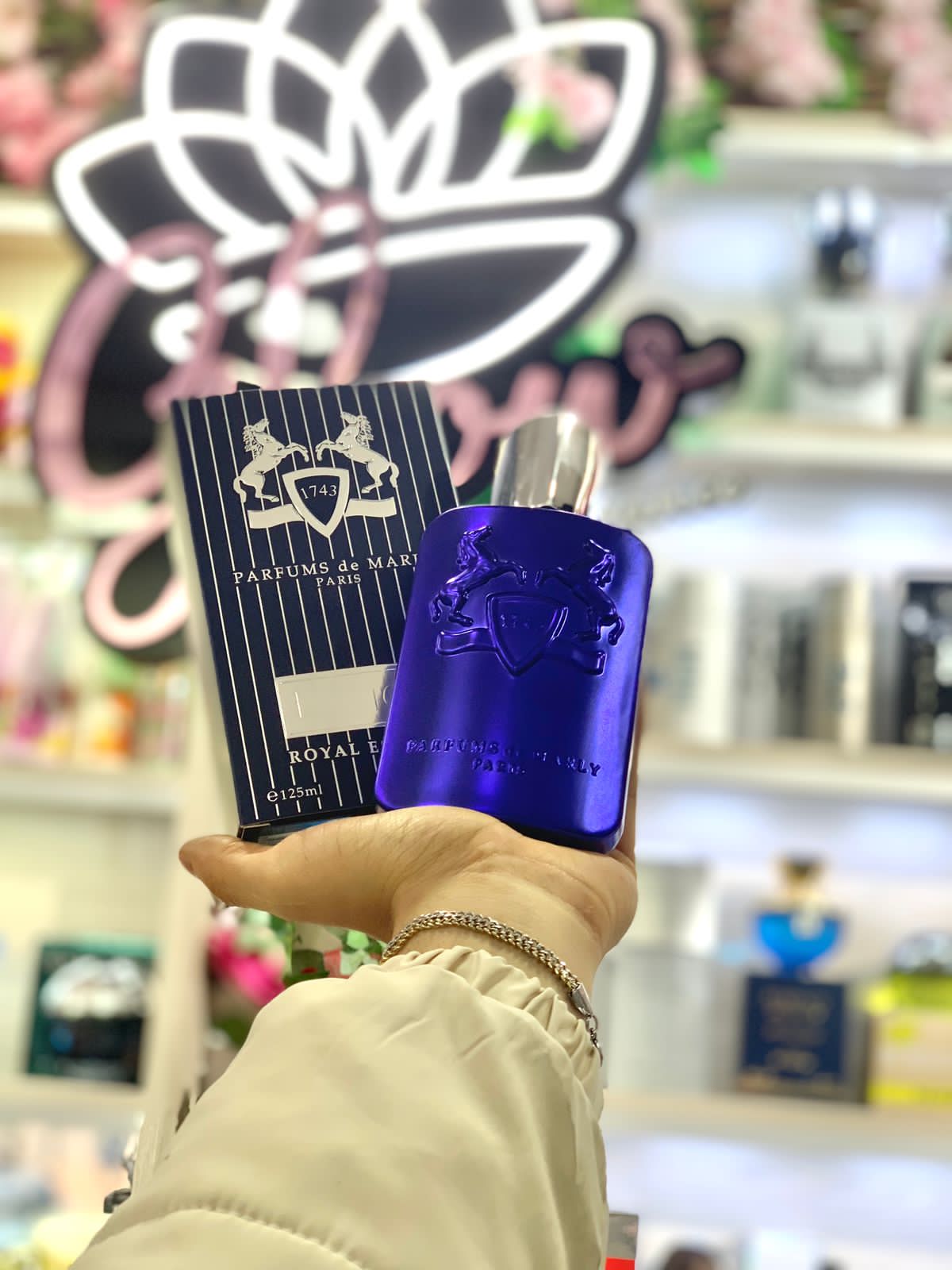 LAYTON ROYAL ESSENCE