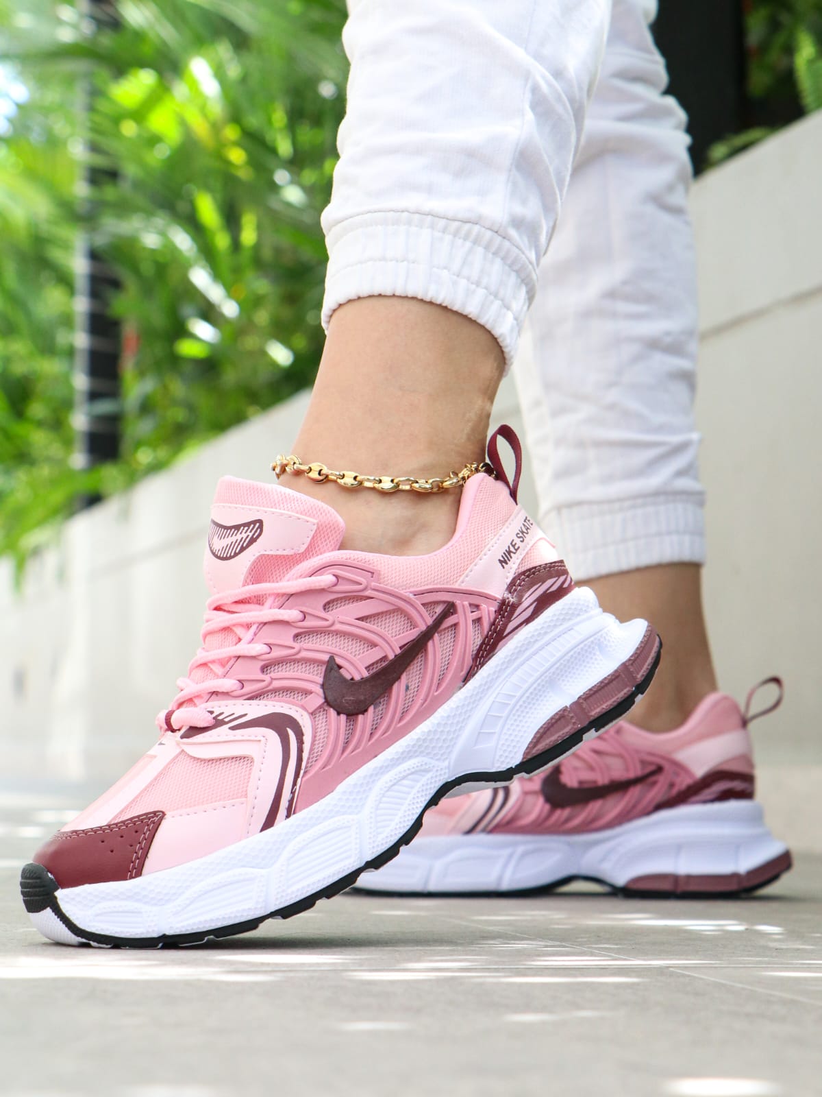 Tenis Nike Araña 3.0 Blanco Nike Turquesa