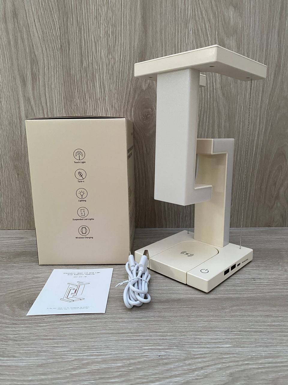 Lampara Flotante con Base Carga Inalamb