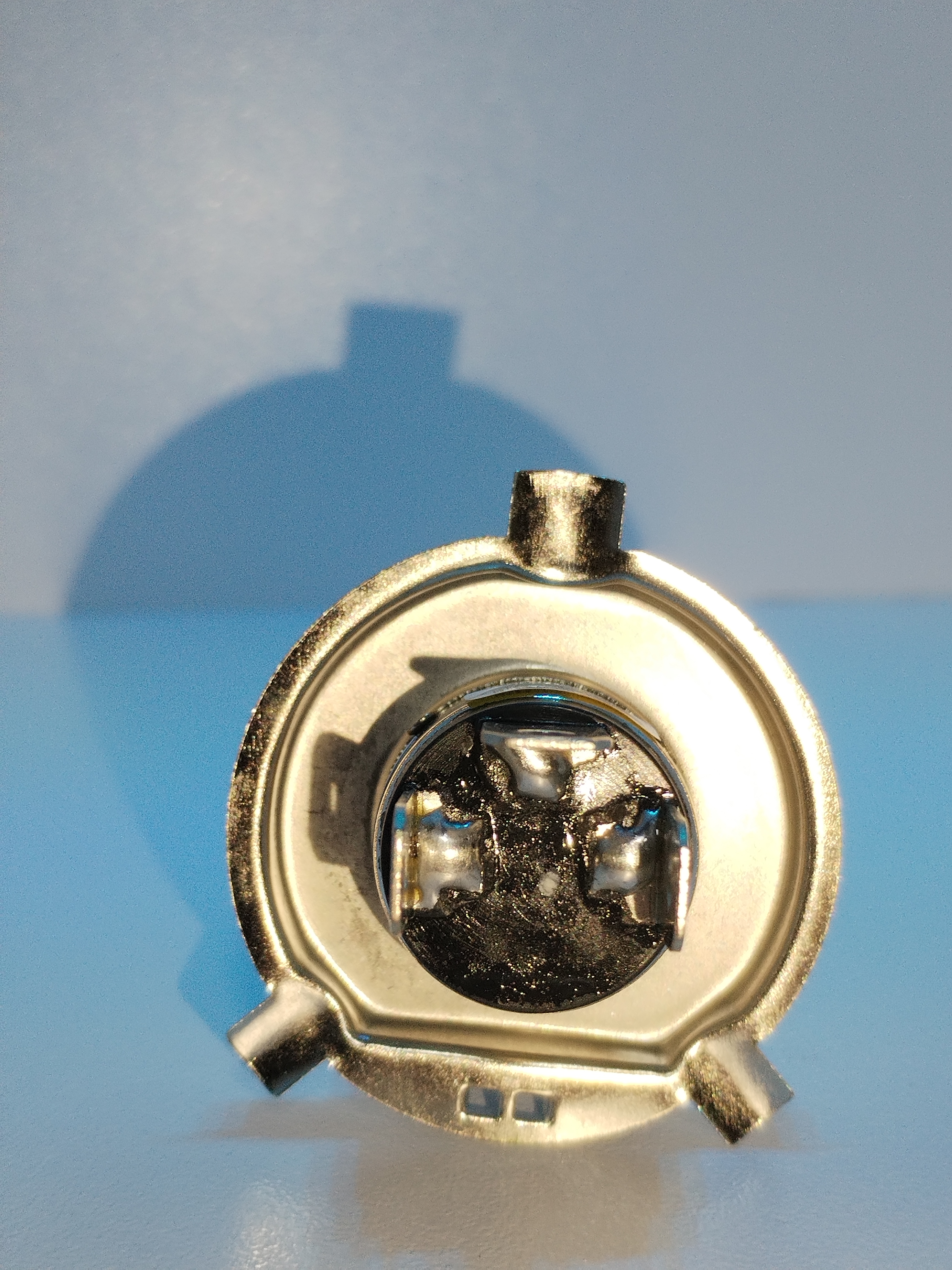 Miniatura 10 de BOMBILLO H4 BICOLOR (M02XH4)