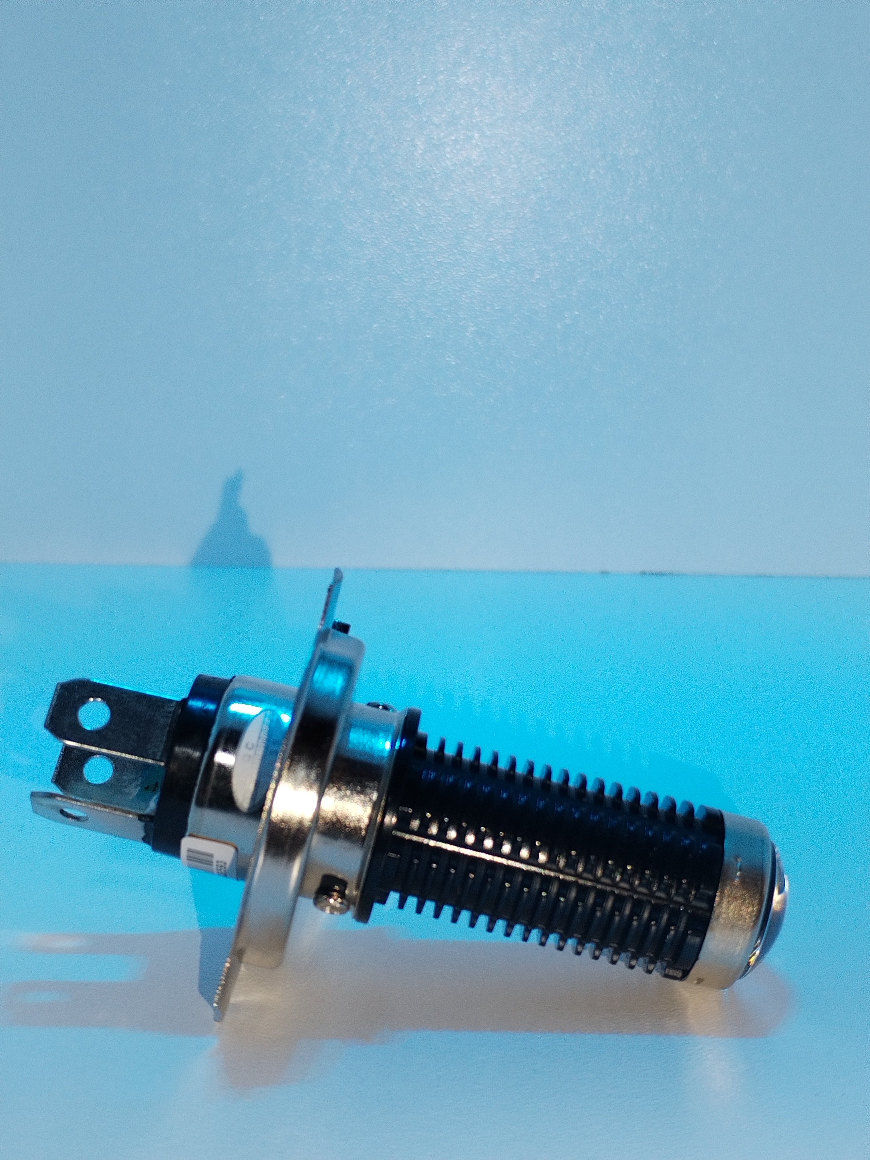 Miniatura 8 de BOMBILLO H4 BICOLOR (M02XH4)