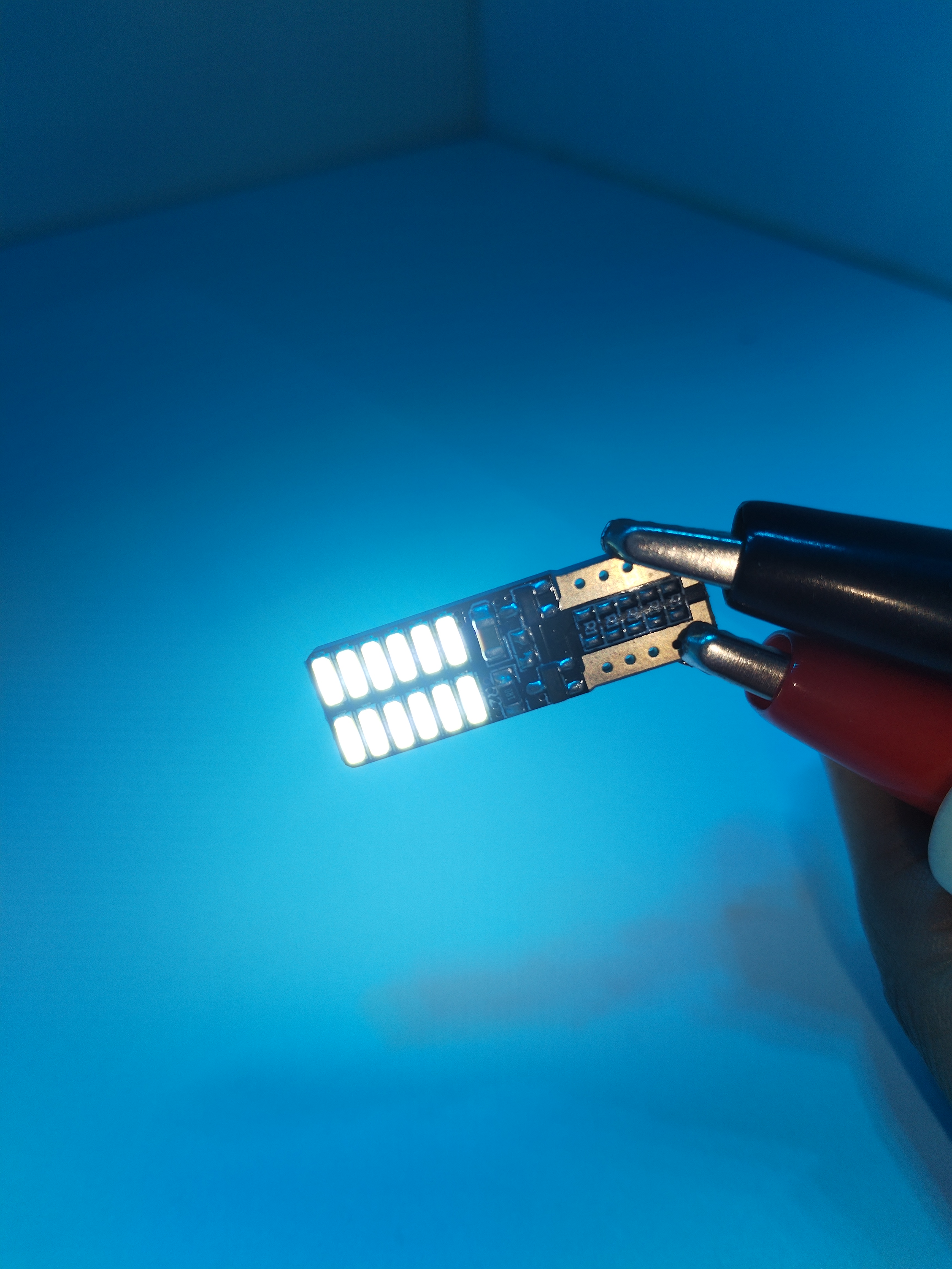 Miniatura 2 de PAR DE COCUYOS EN PALETA (T10-24 LED)