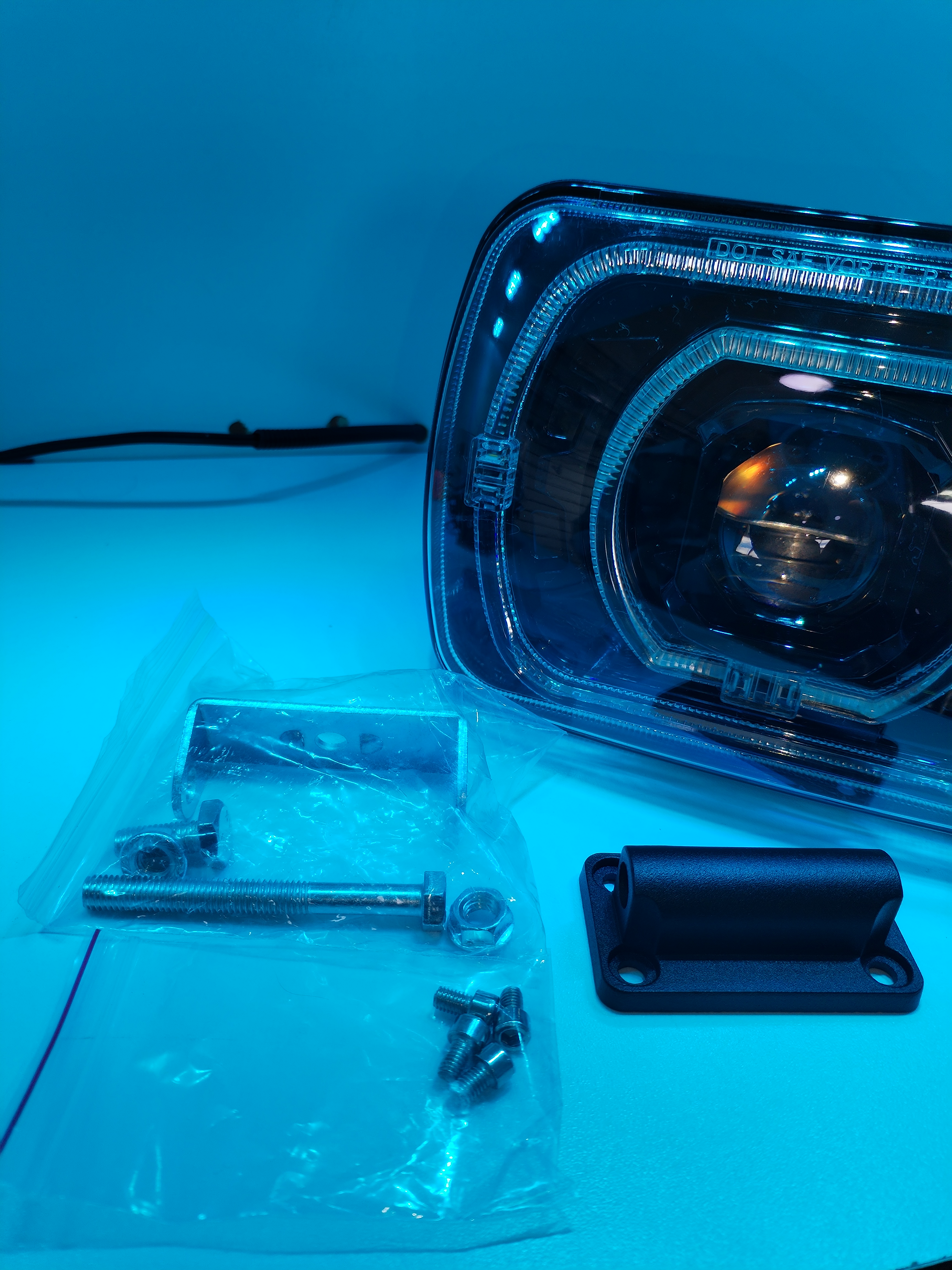 PAR DE FAROLAS EAGLE (TB529)