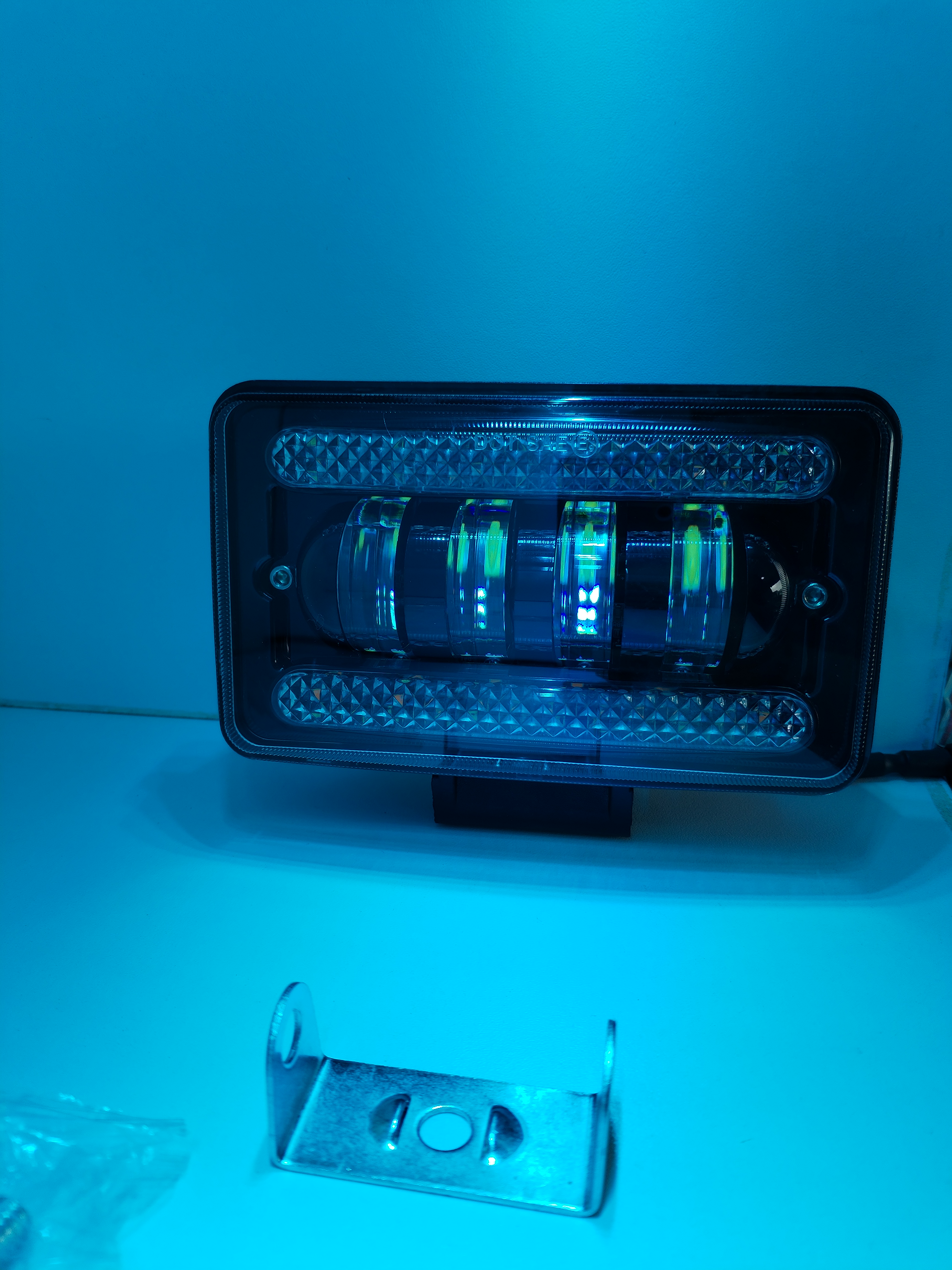 PAR DE EXPLORADORAS (TB053)