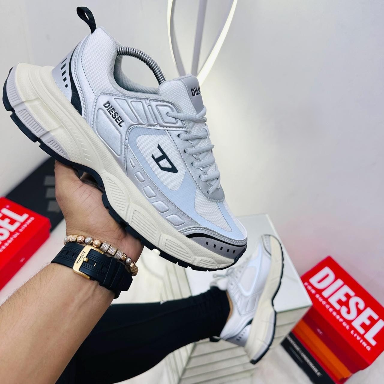 Tenis Diesel Plateado Beige Caballero