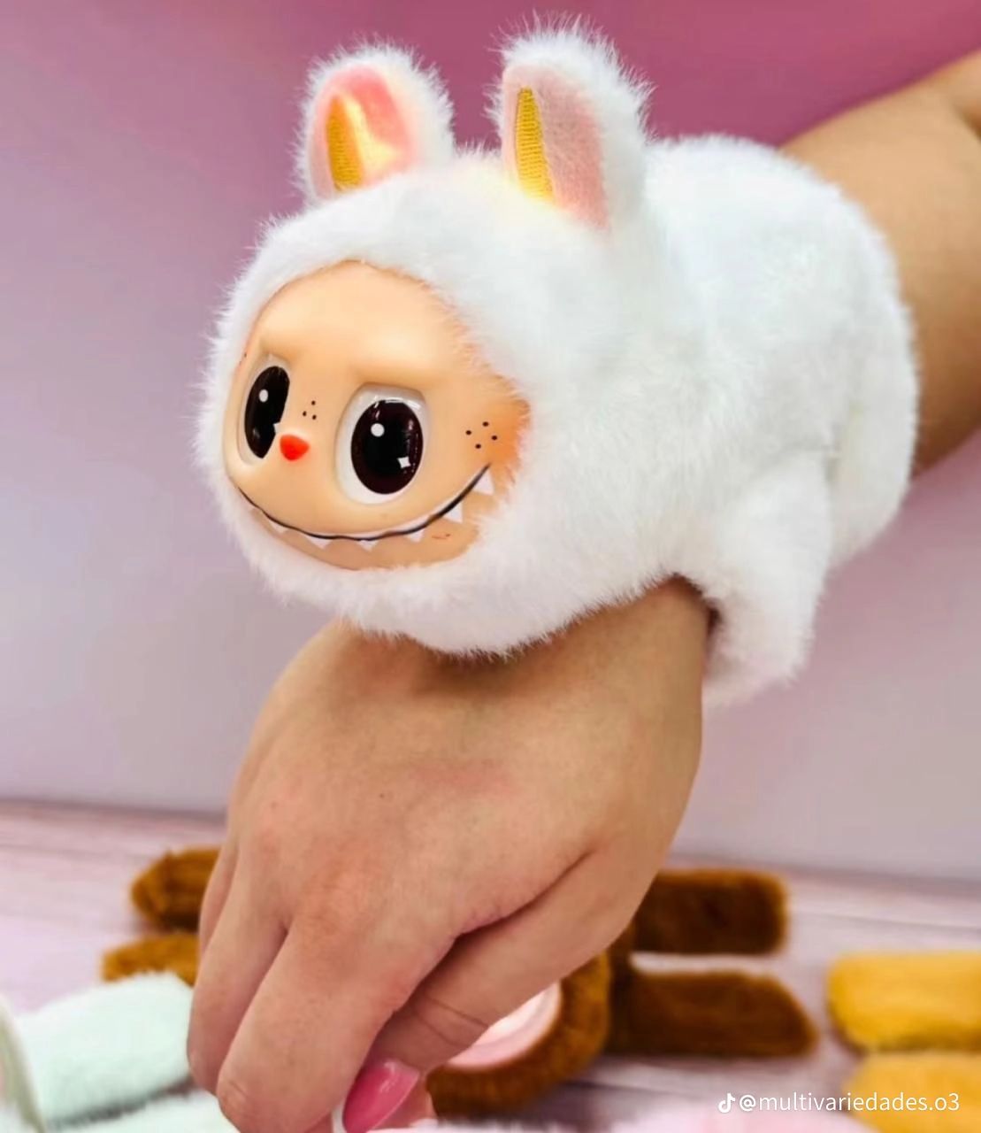 Manilla Peluche Labubu 4en1 Sonido Luz