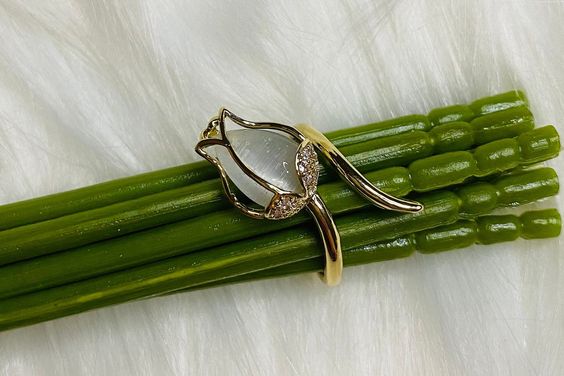 Miniatura 3 de Anillo Flor Tulipan blanco +CajaREGALO