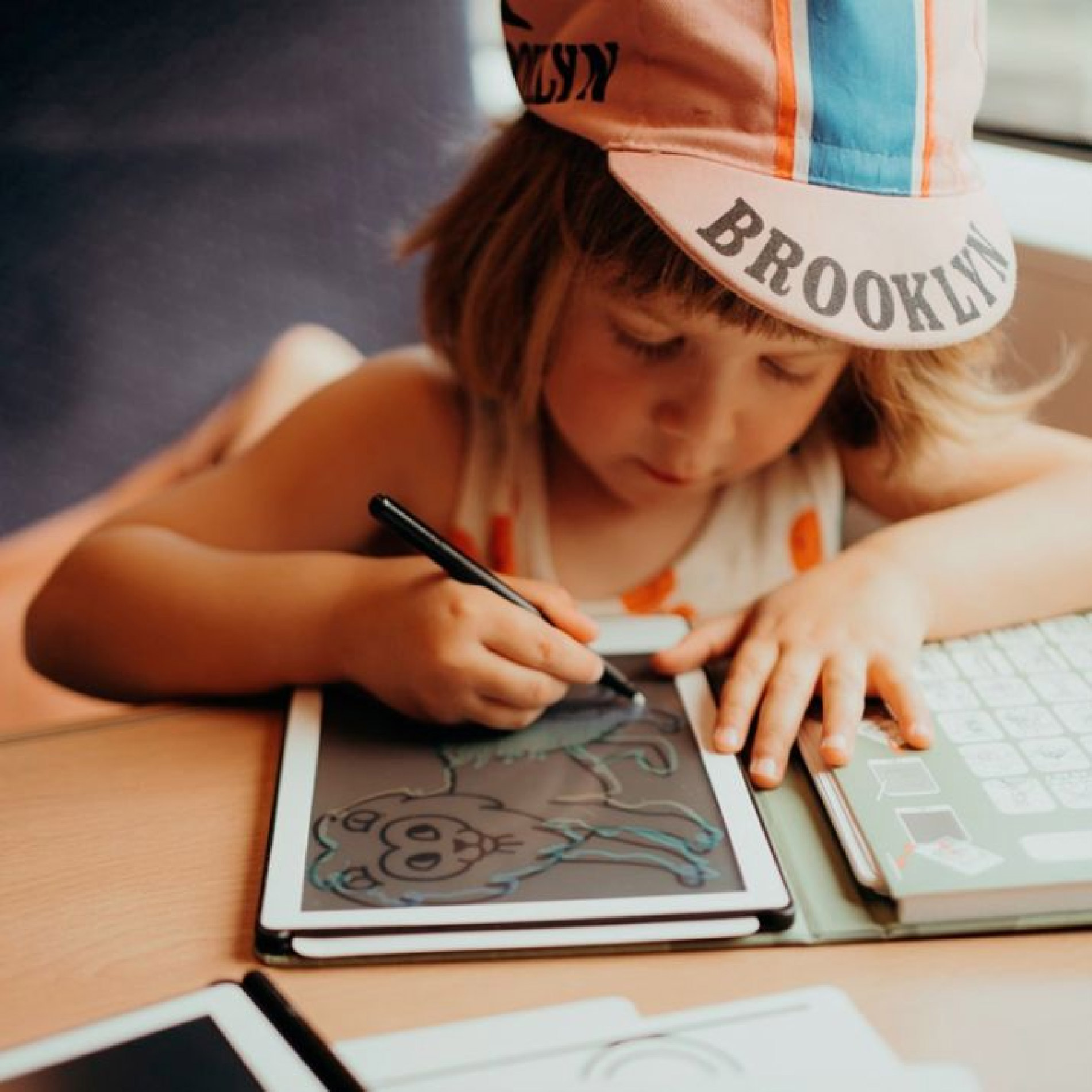 Vista 2 de Tableta Mágica Lcd Dibujo +20 Tarjetas