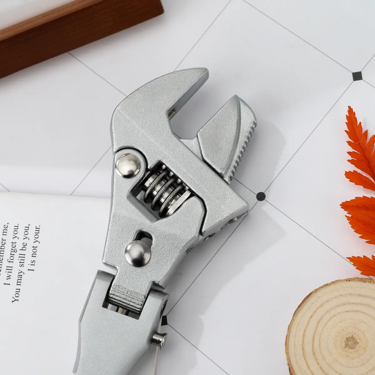 Miniatura 2 de LLAVE INGLESA MULTIF EXPANDIBLE GIRO 180