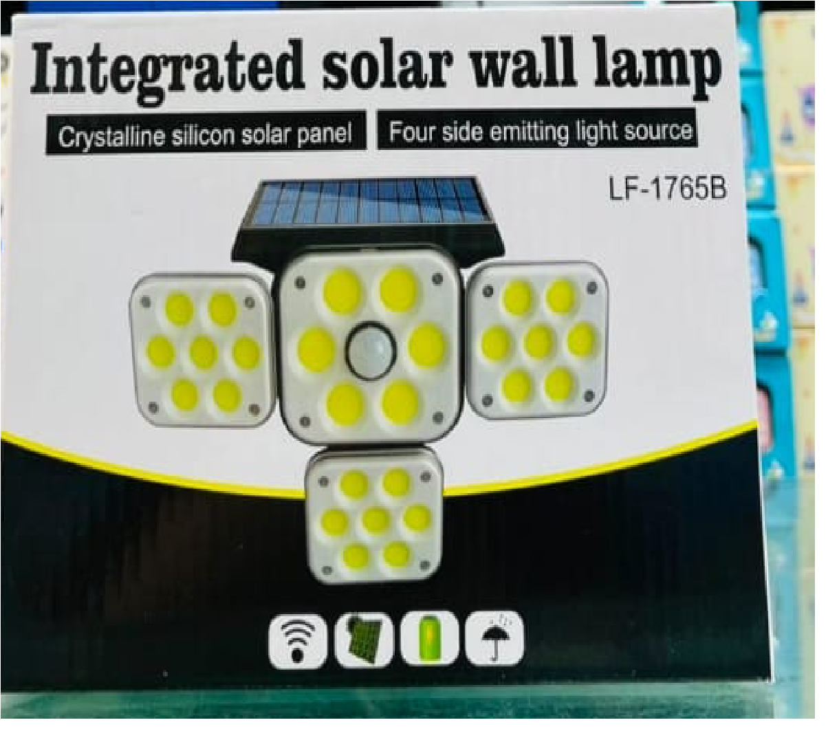 Lámpara Solar LED de Pared – 4 Paneles A