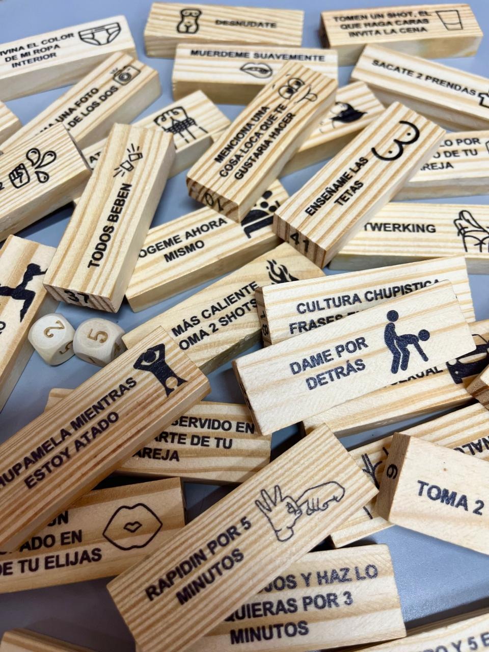 Miniatura 3 de Jenga Erótico para Parejas 54 Piezas